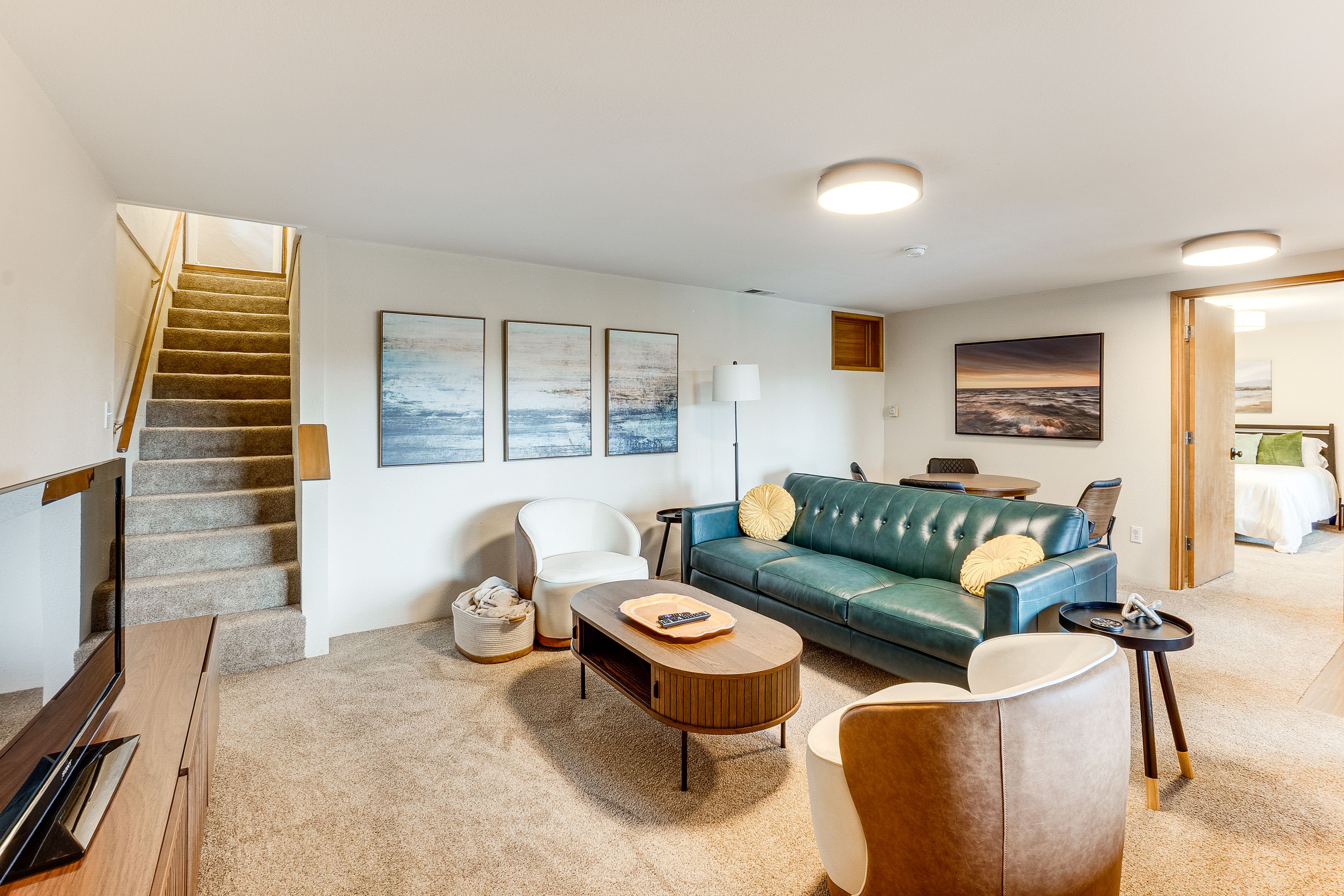 Family Room | Smart TV | 1st Level