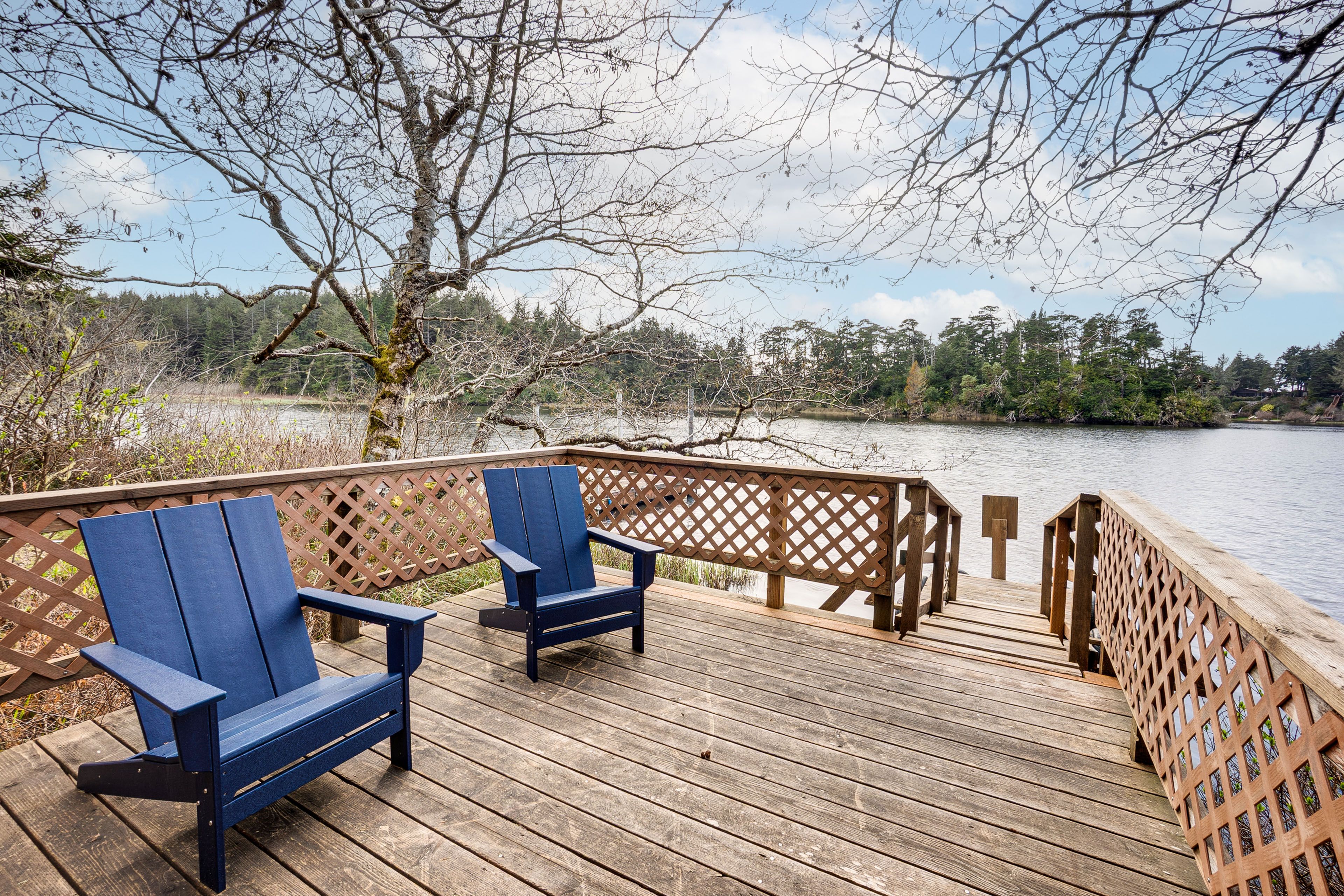 Dock | Floras Lake Access