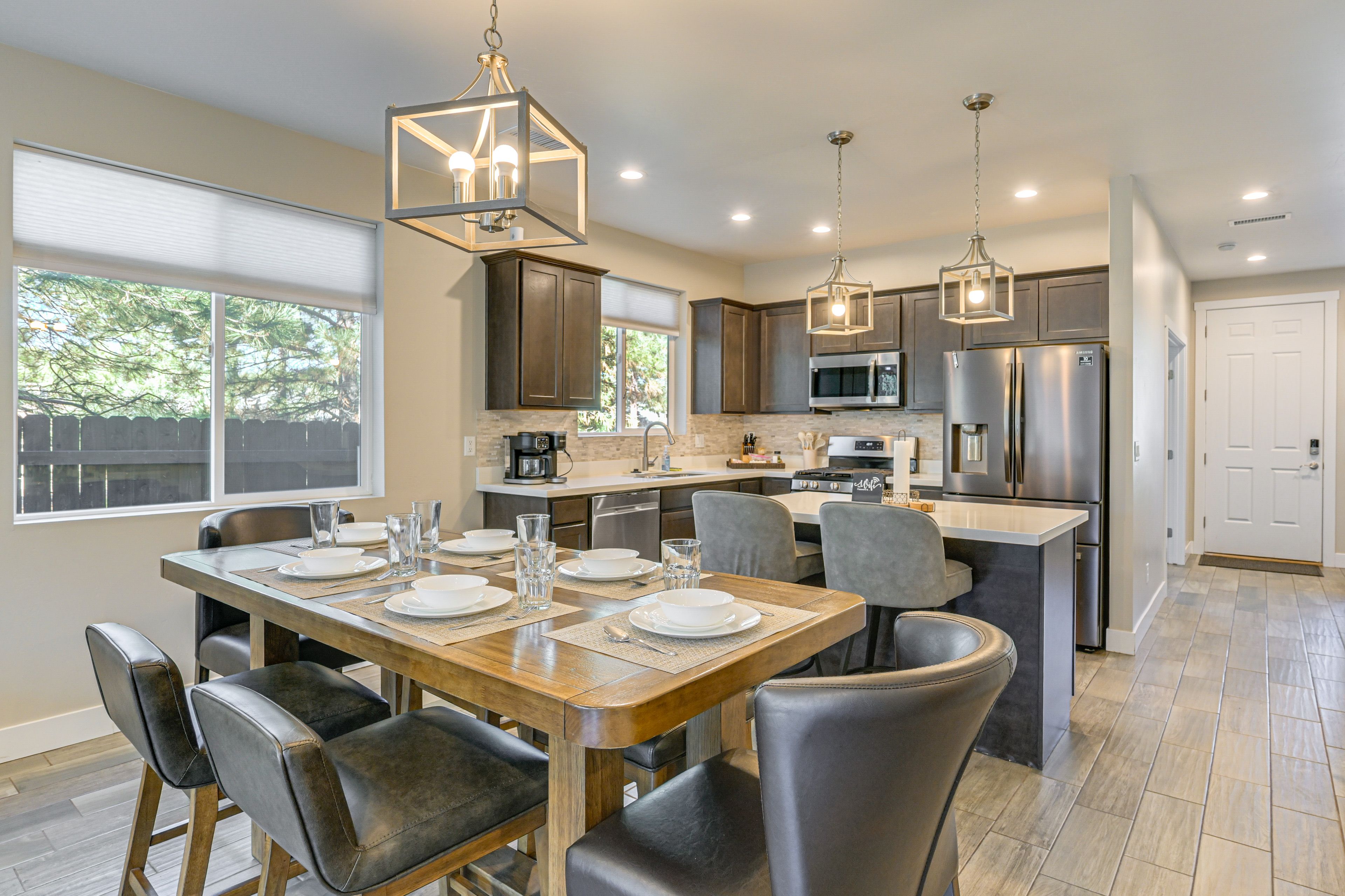 Kitchen | Dining Area