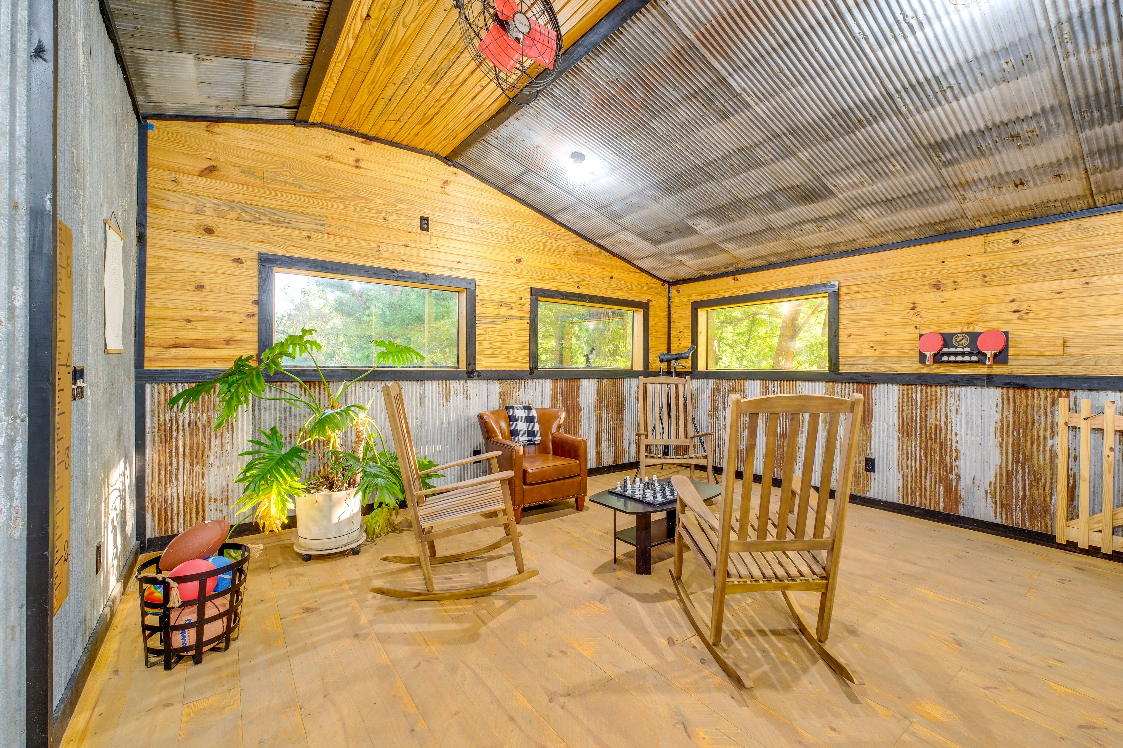 Indian Creek Cabins | Community Amenities