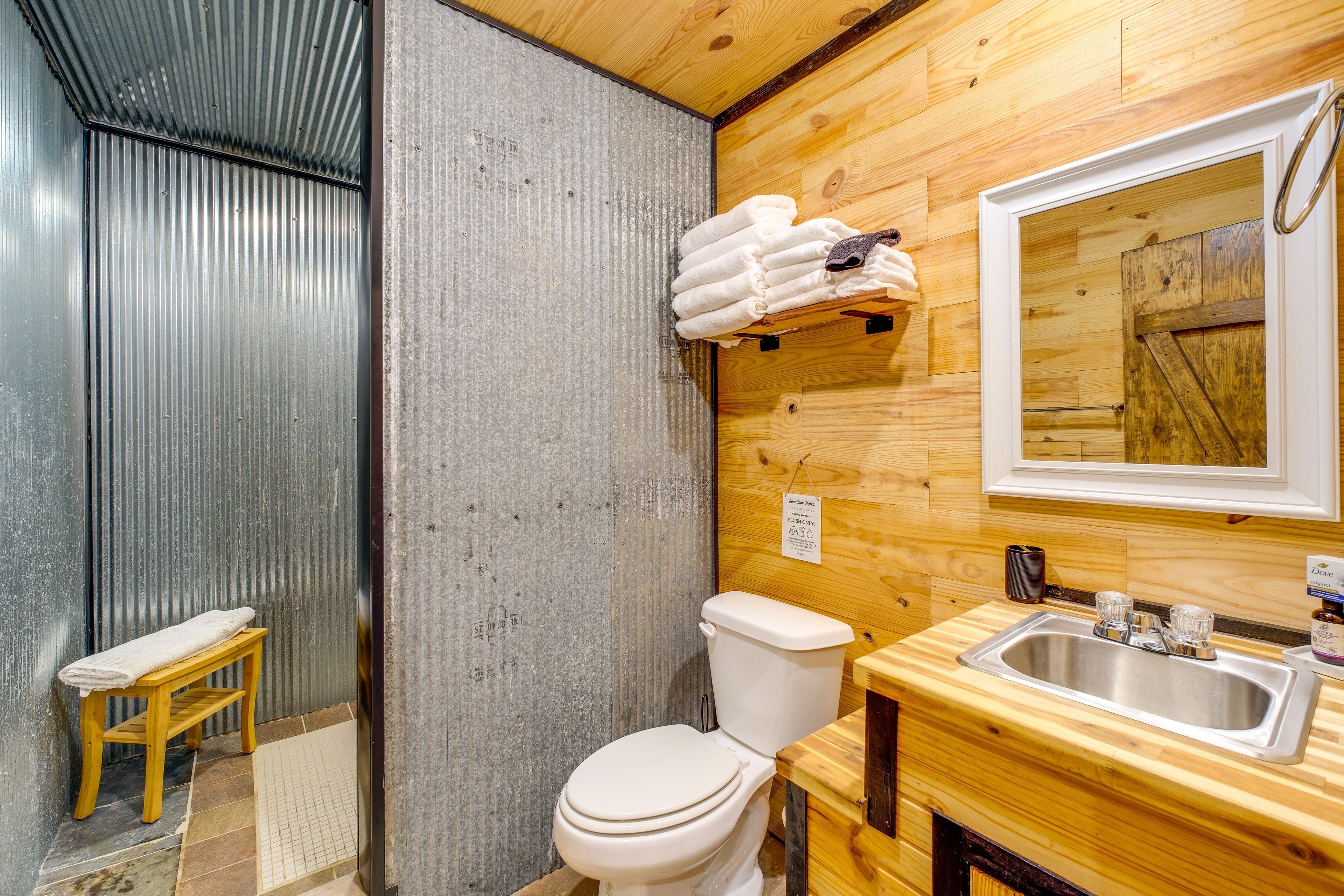 Full Bathroom | Main Level