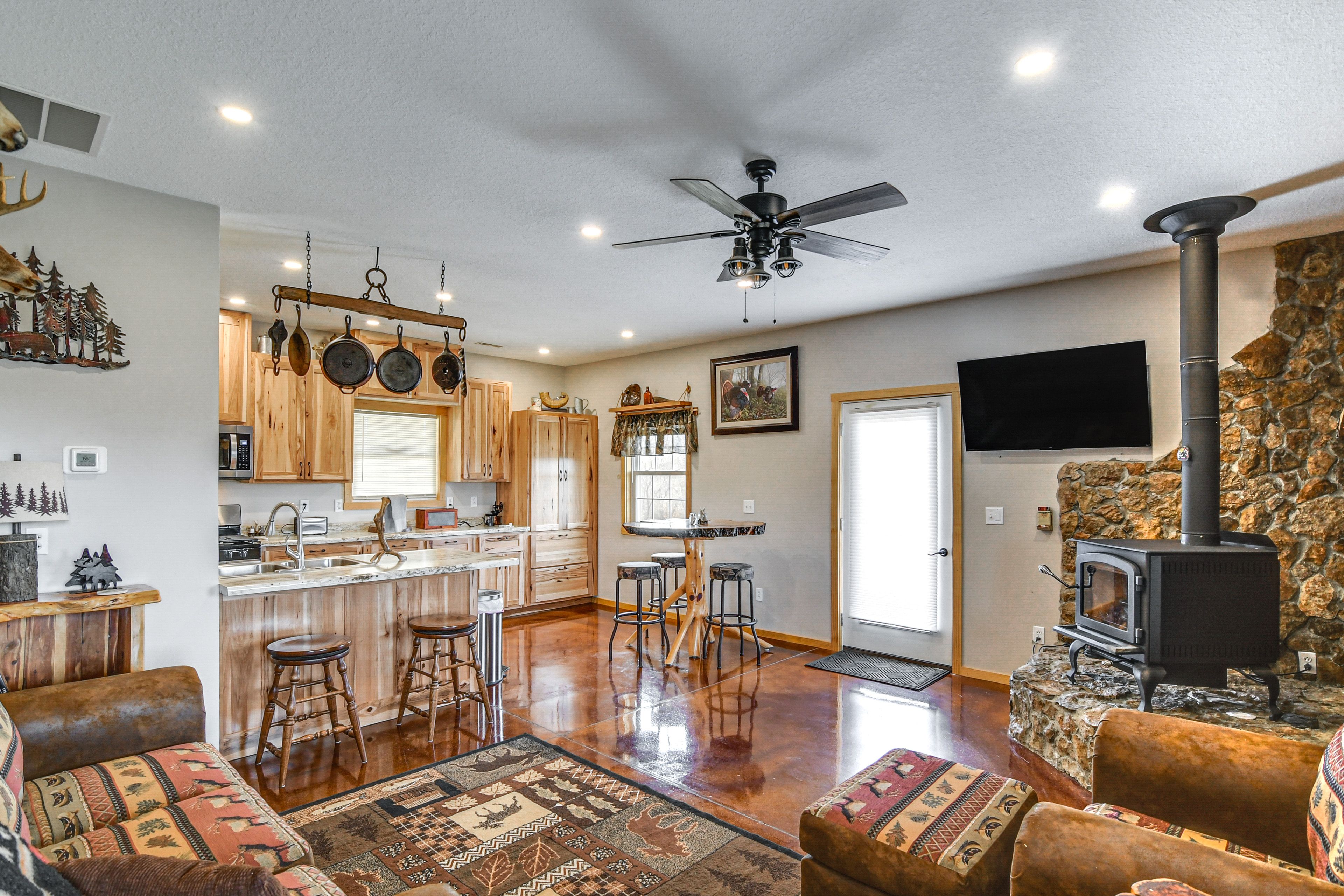 Greentop Vacation Rental | 1BR | 1BA | 950 Sq Ft