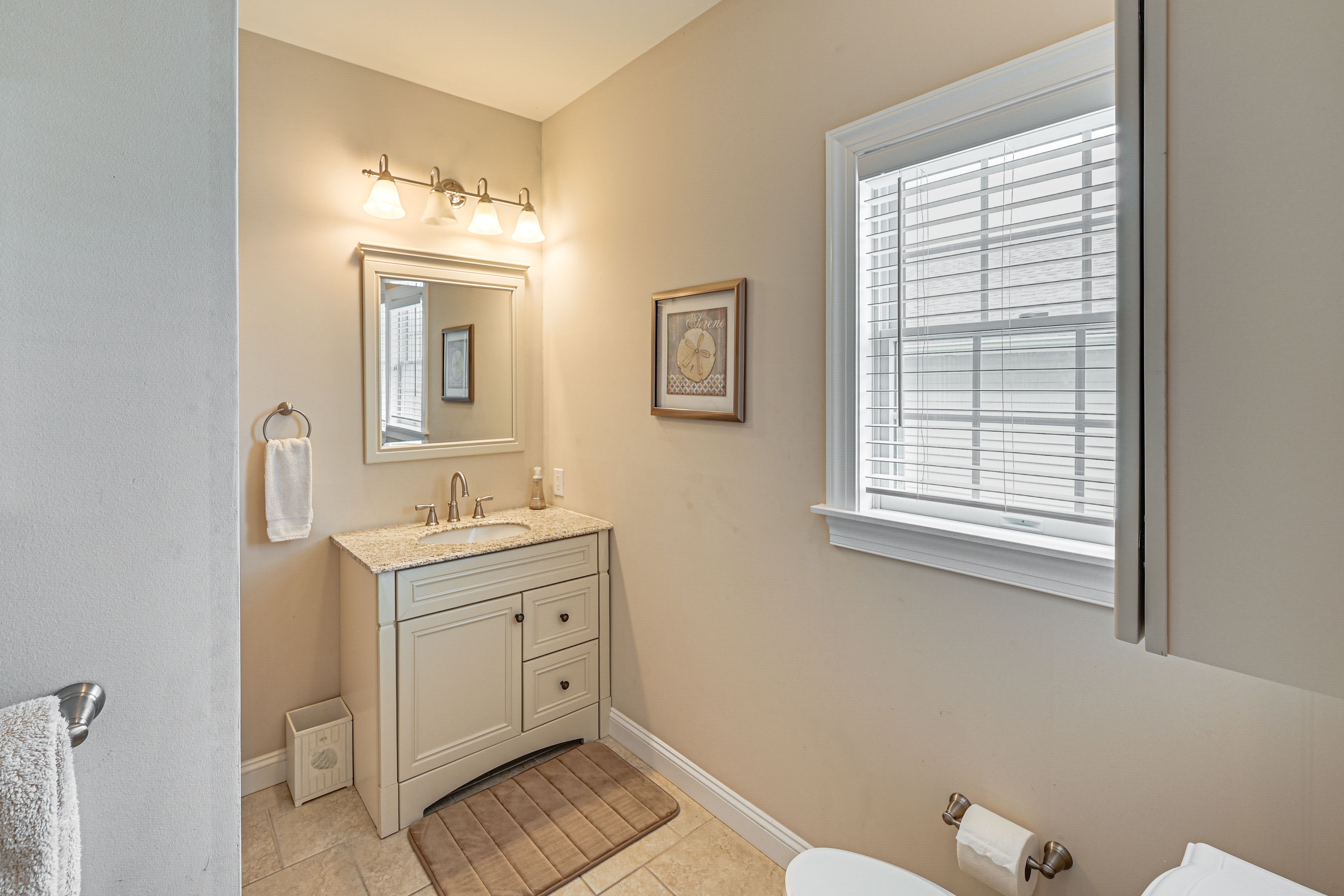 Bathroom | Bathtub/Shower