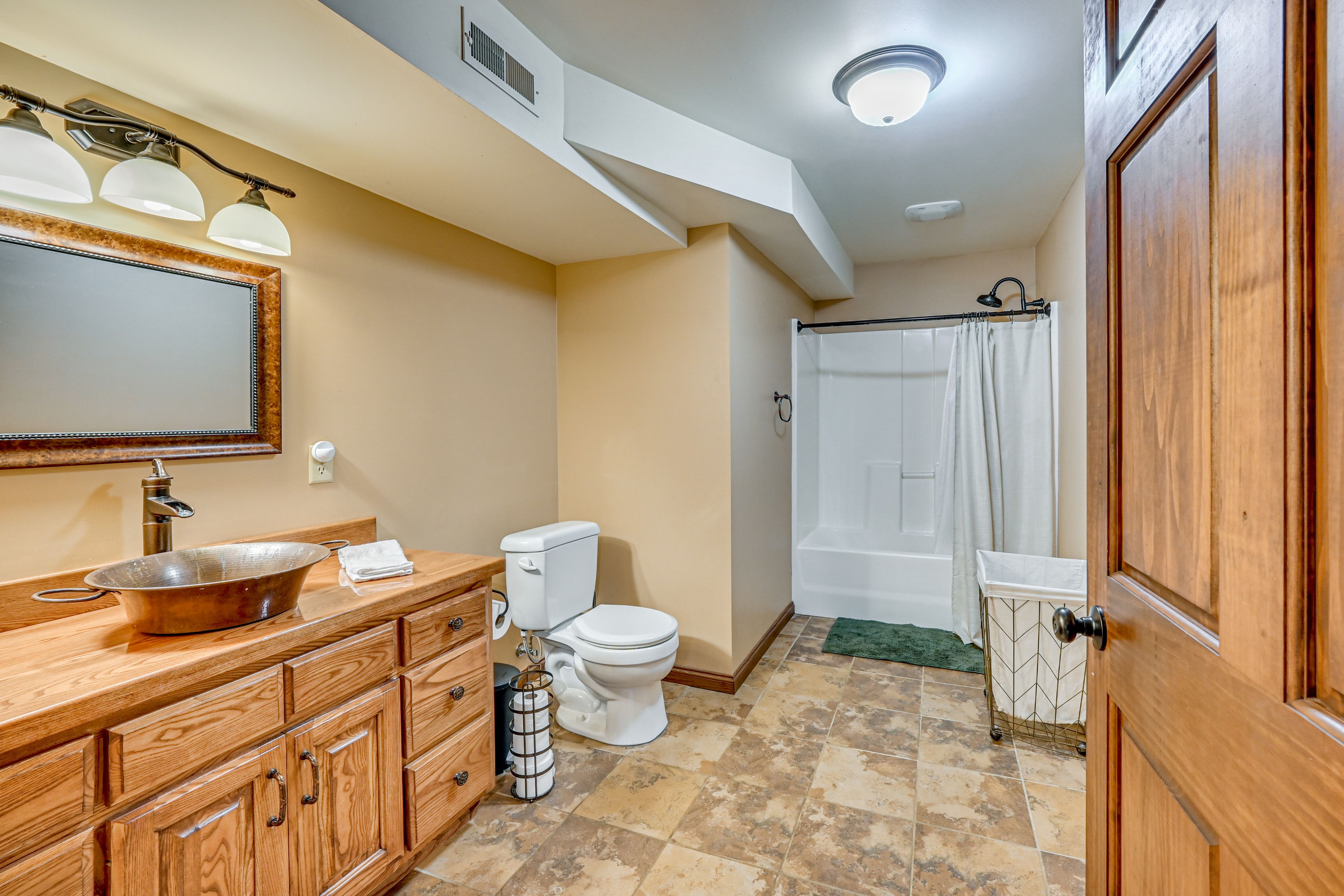 Bathroom | Basement Level