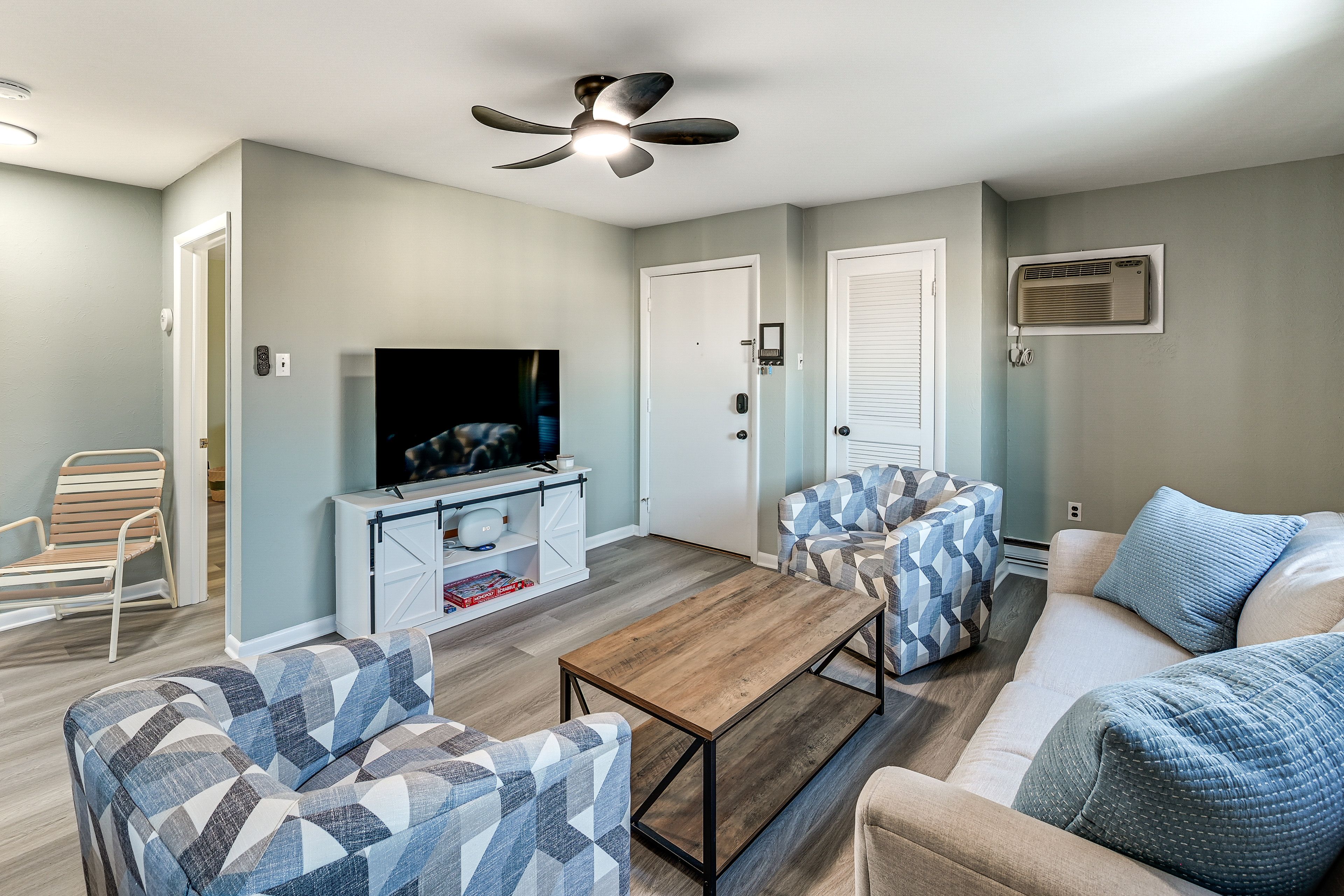 Living Room | Sleeper Sofa