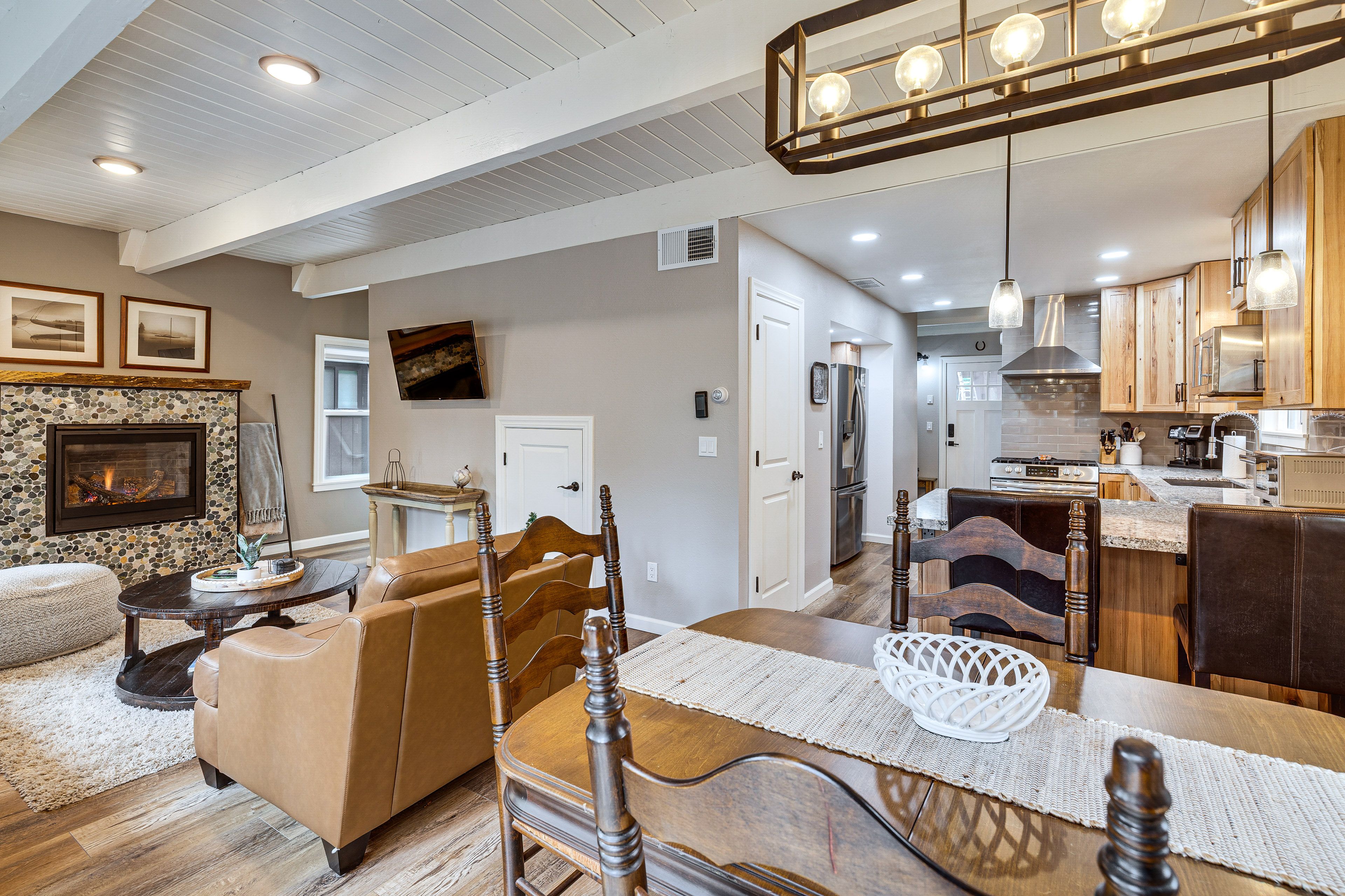 Dining Area | 1st Floor