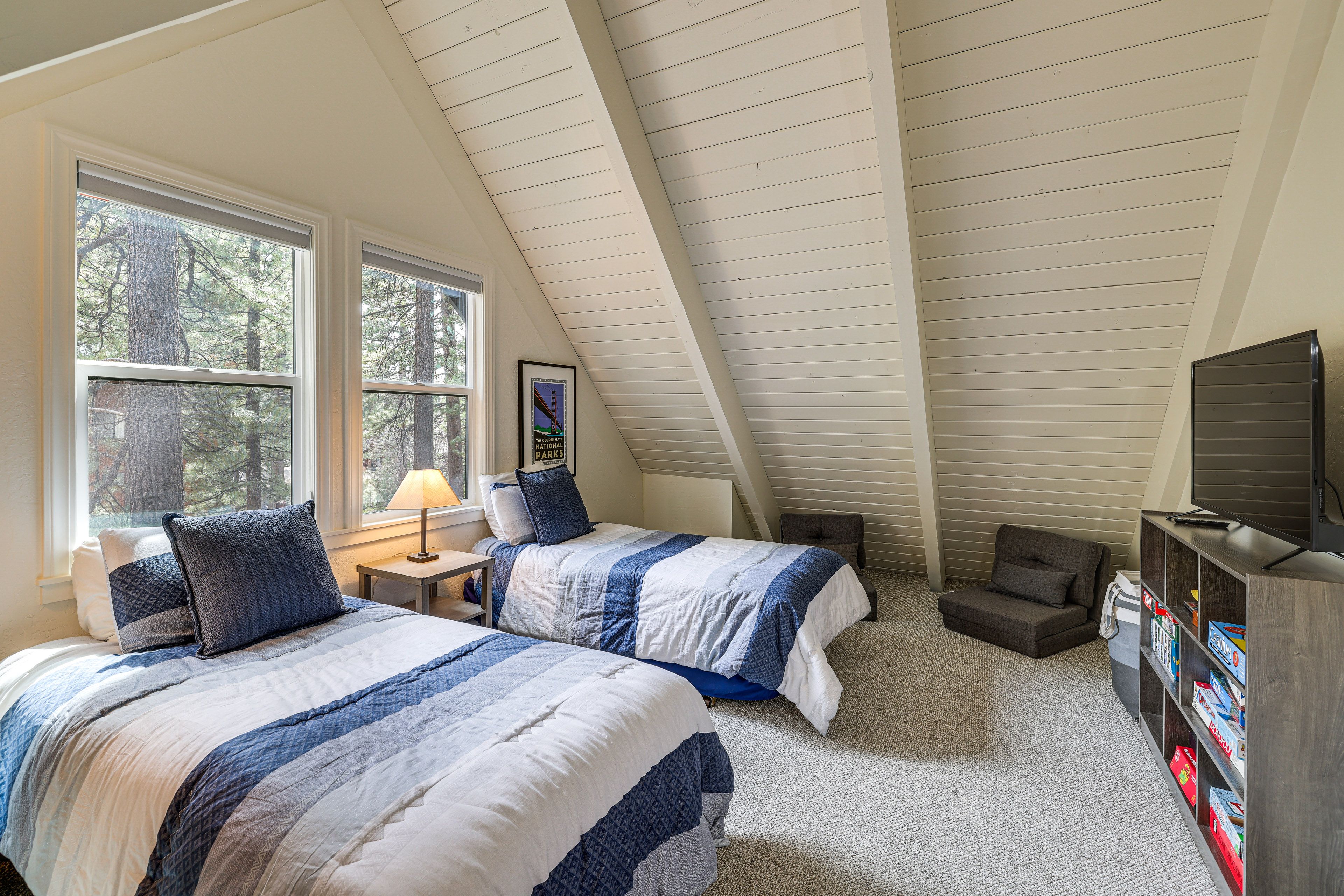 Bedroom 3 | 2 Twin Beds | 2nd Floor