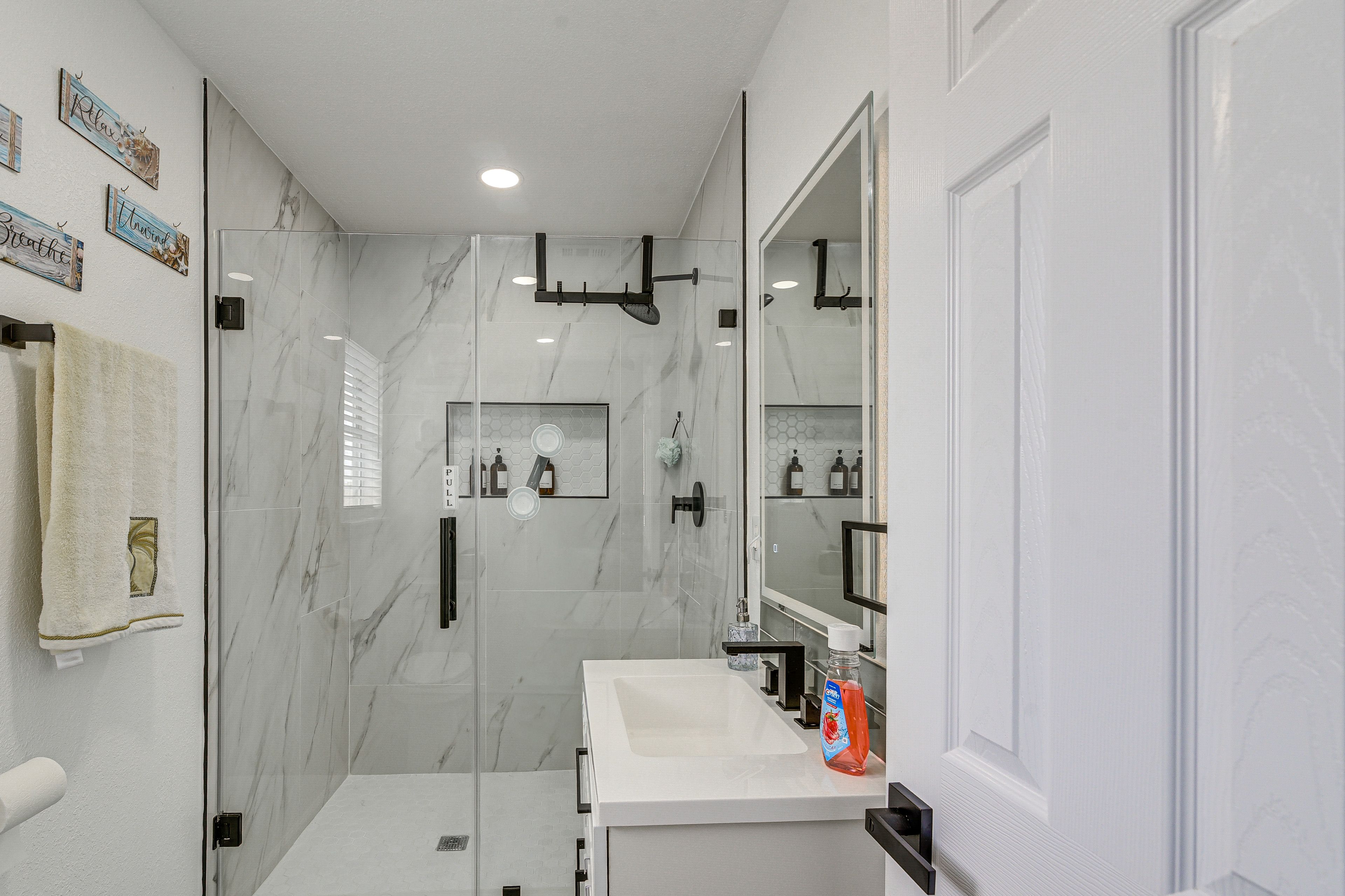 En-Suite Bathroom | 2nd Floor