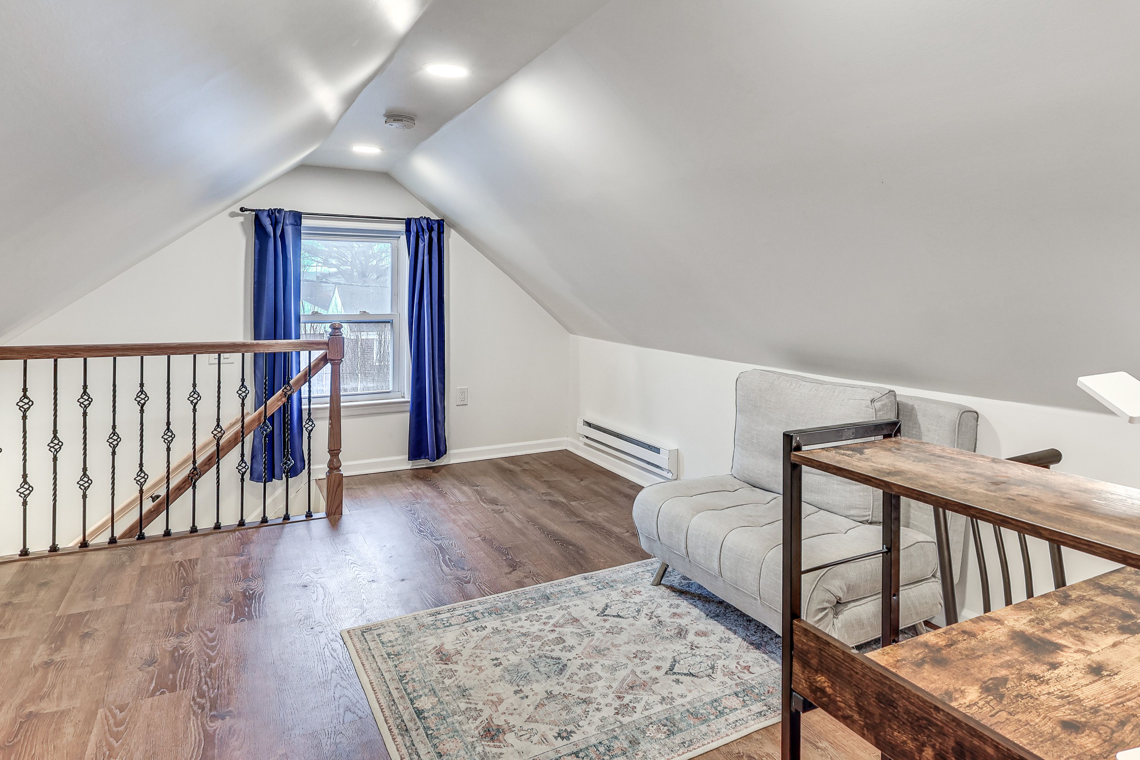 Bedroom 2 (Loft) | Upper Level | Sleeper Sofa | Queen Bed