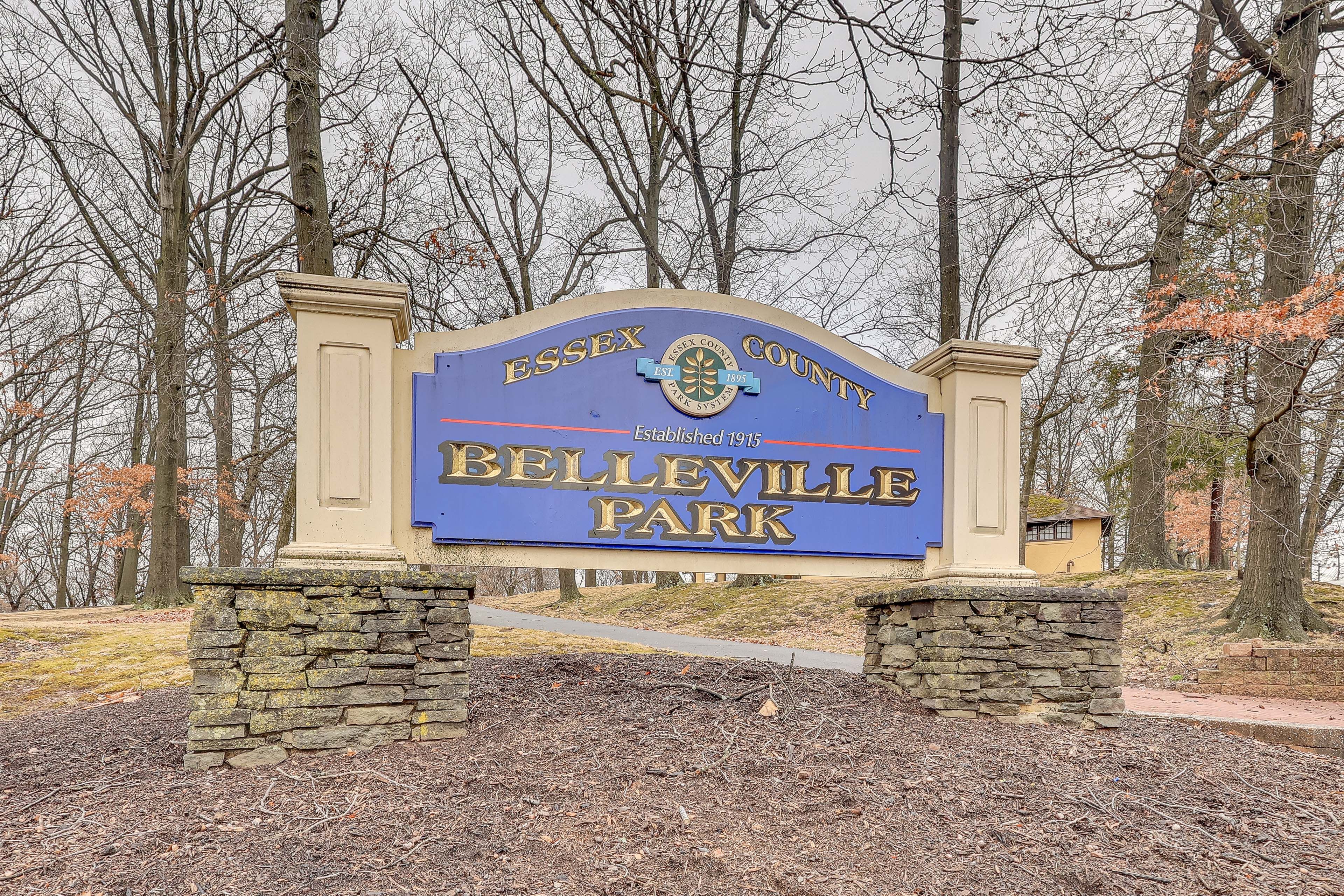 Walk to Belleville Park