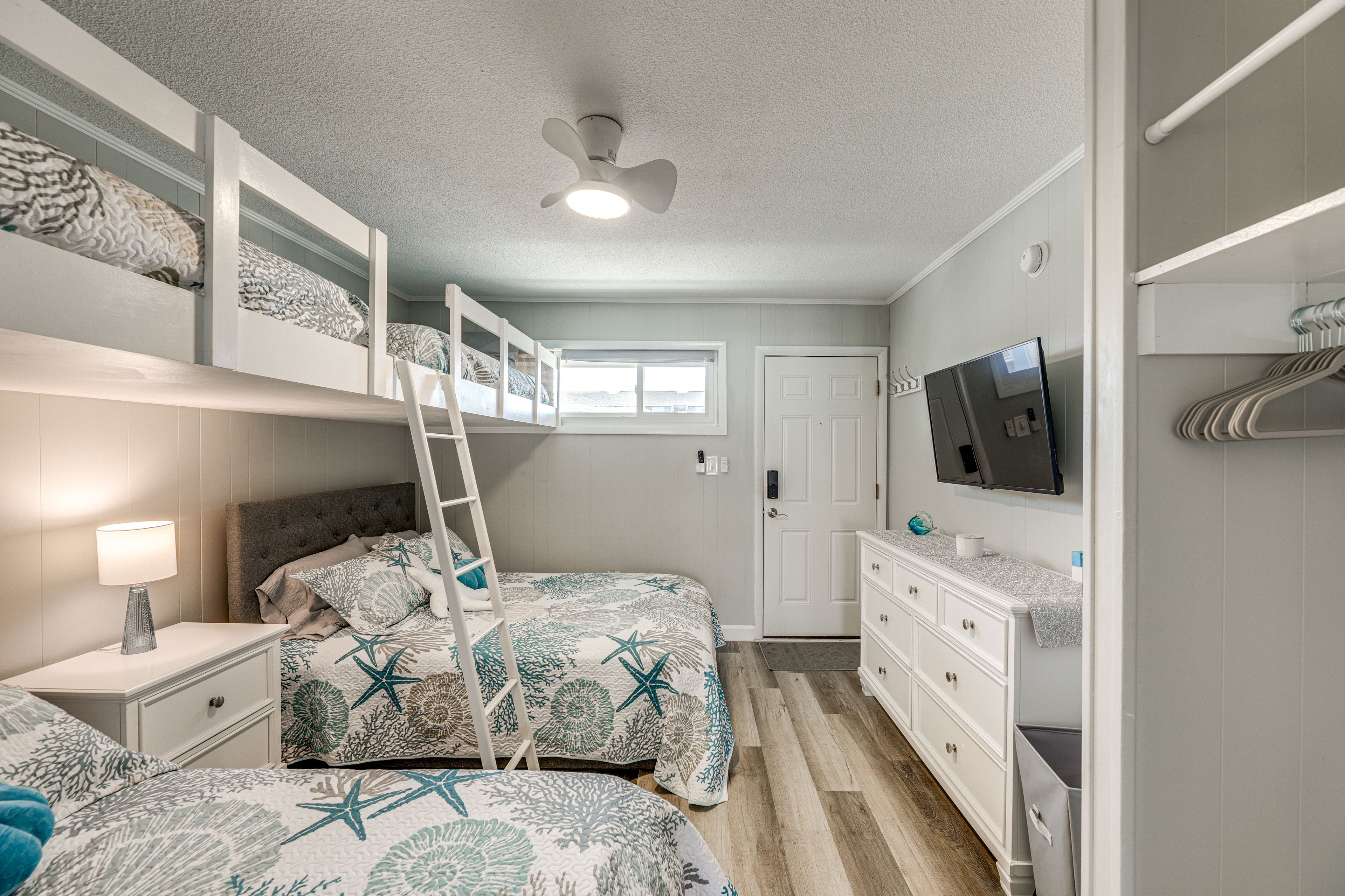 Bedroom | 2 Full Beds | 2 Lofted Twin Beds
