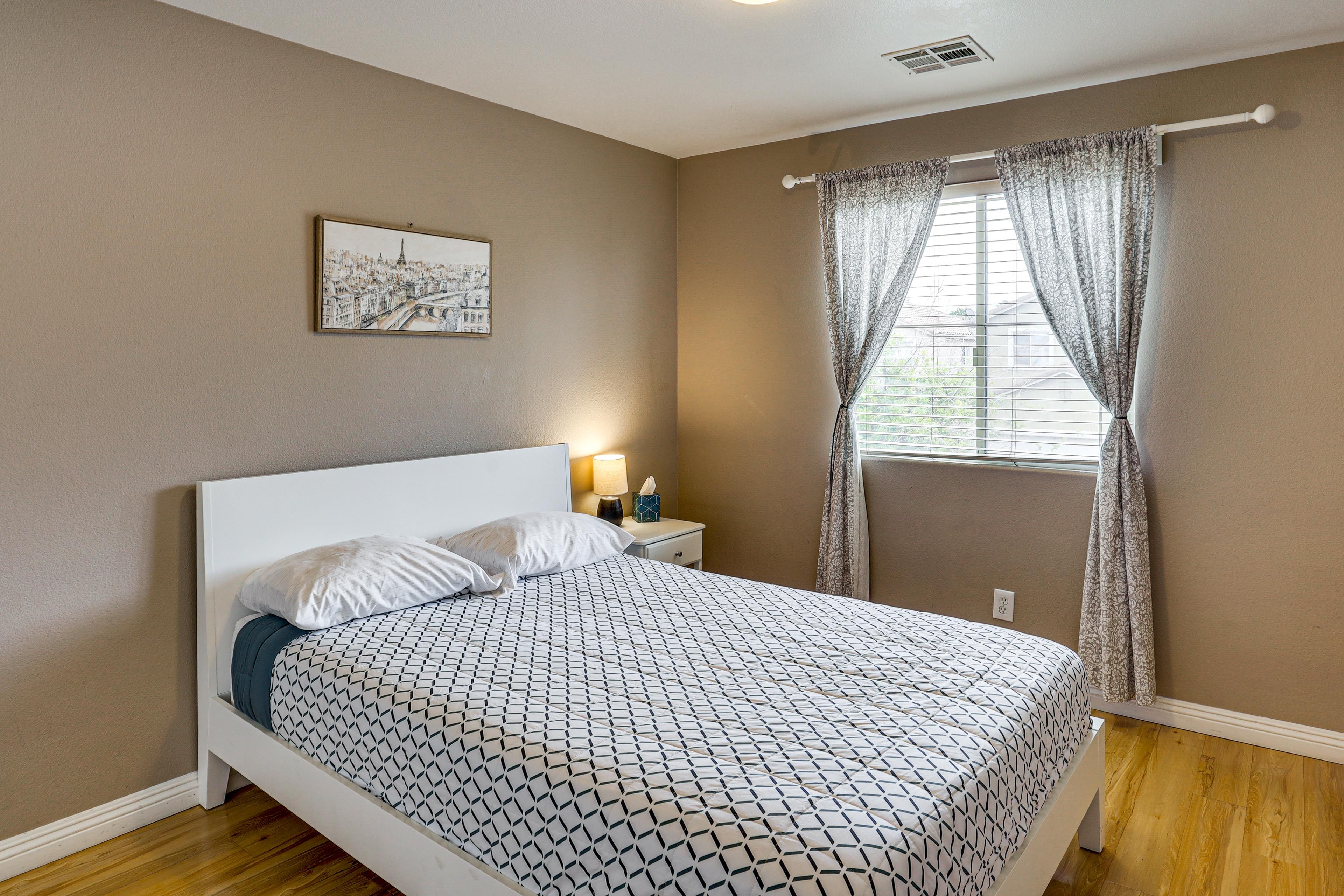 Bedroom 3 | Queen Bed | 2nd Floor