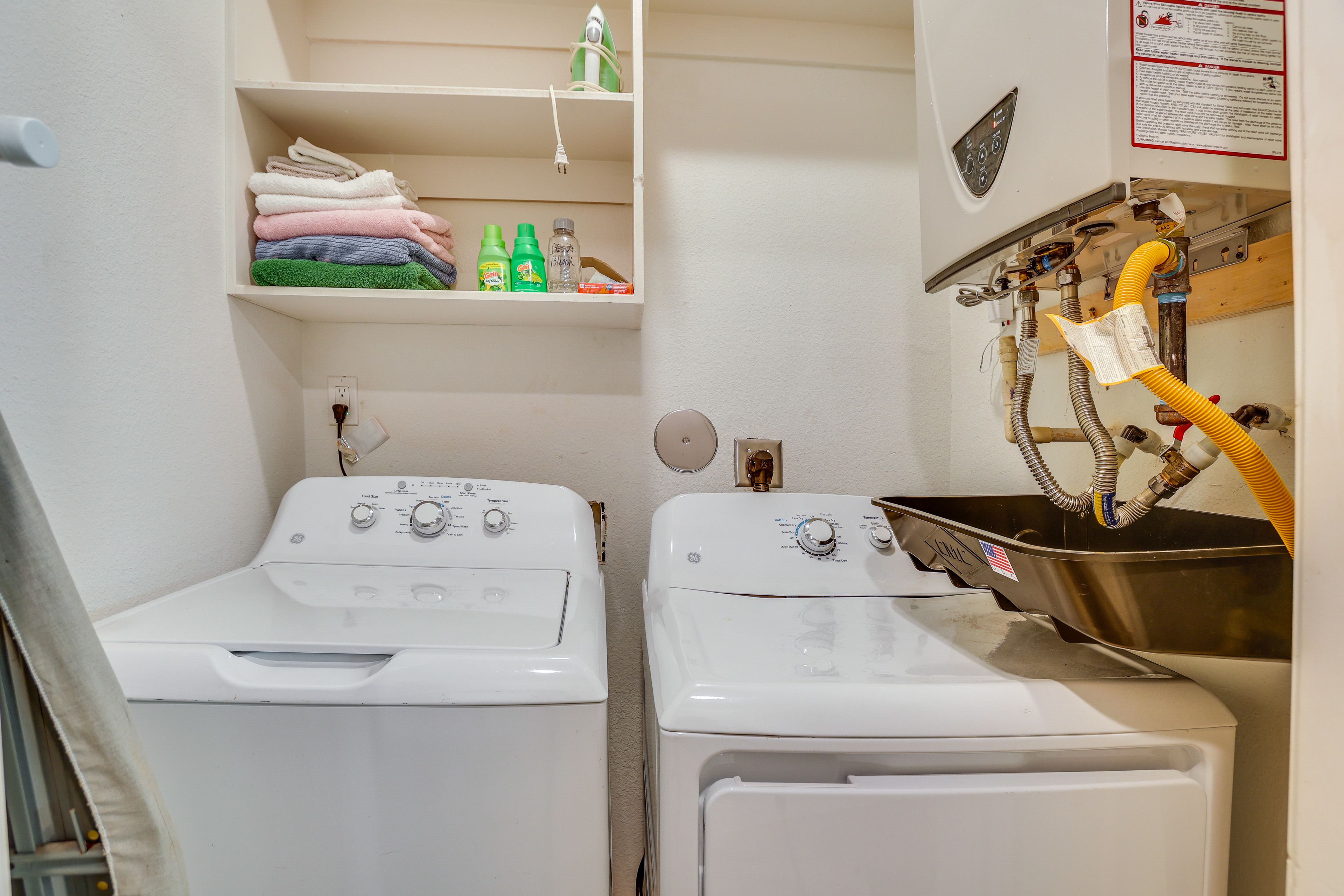 Washer & Dryer | Lower Level