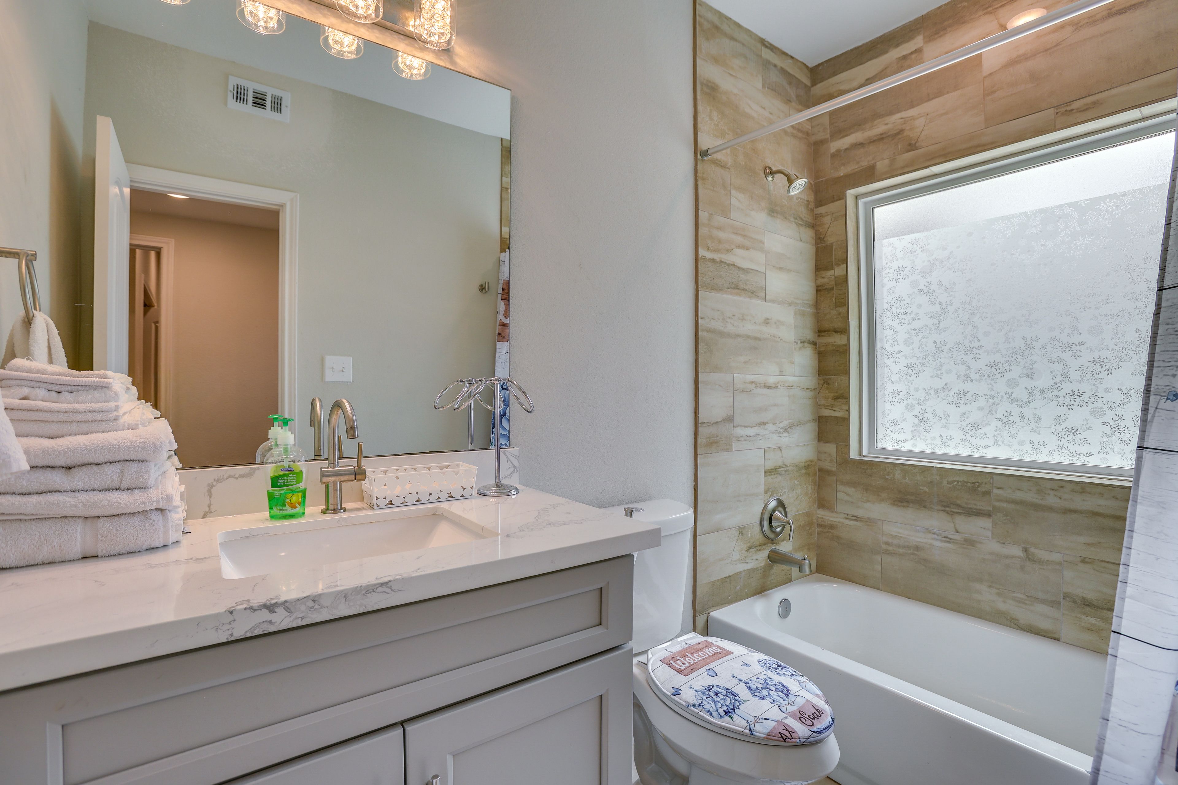 Full Bathroom | Lower Level