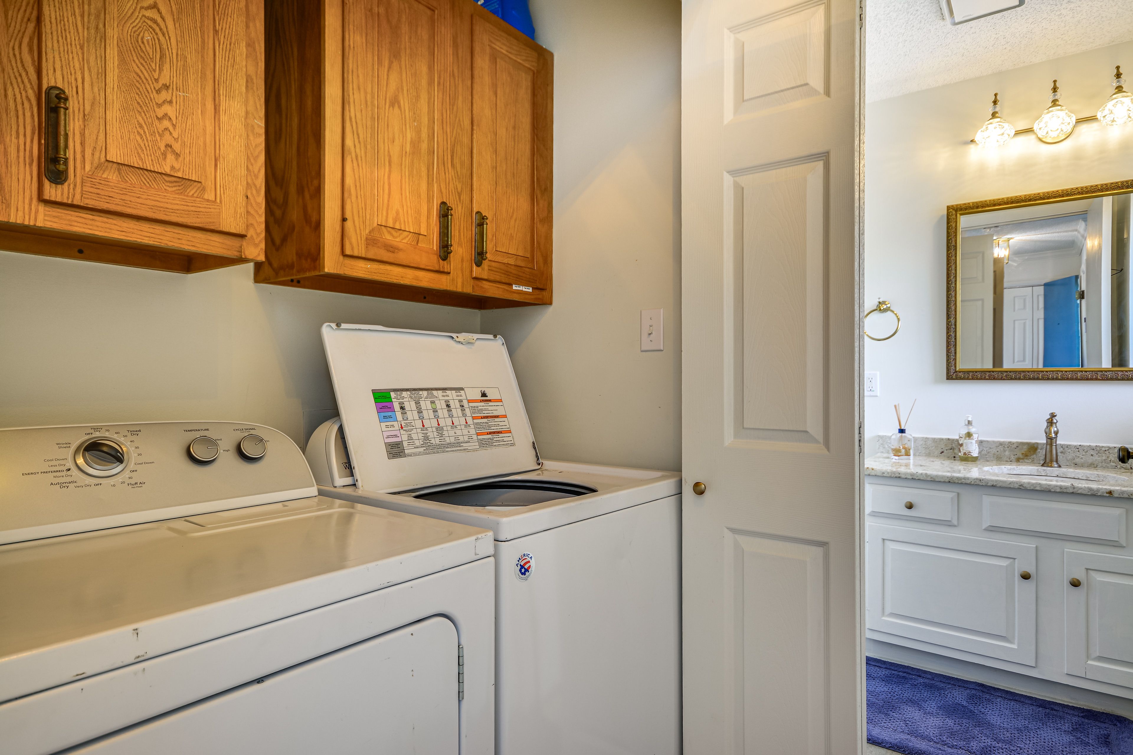 Washer/Dryer | Upper Level