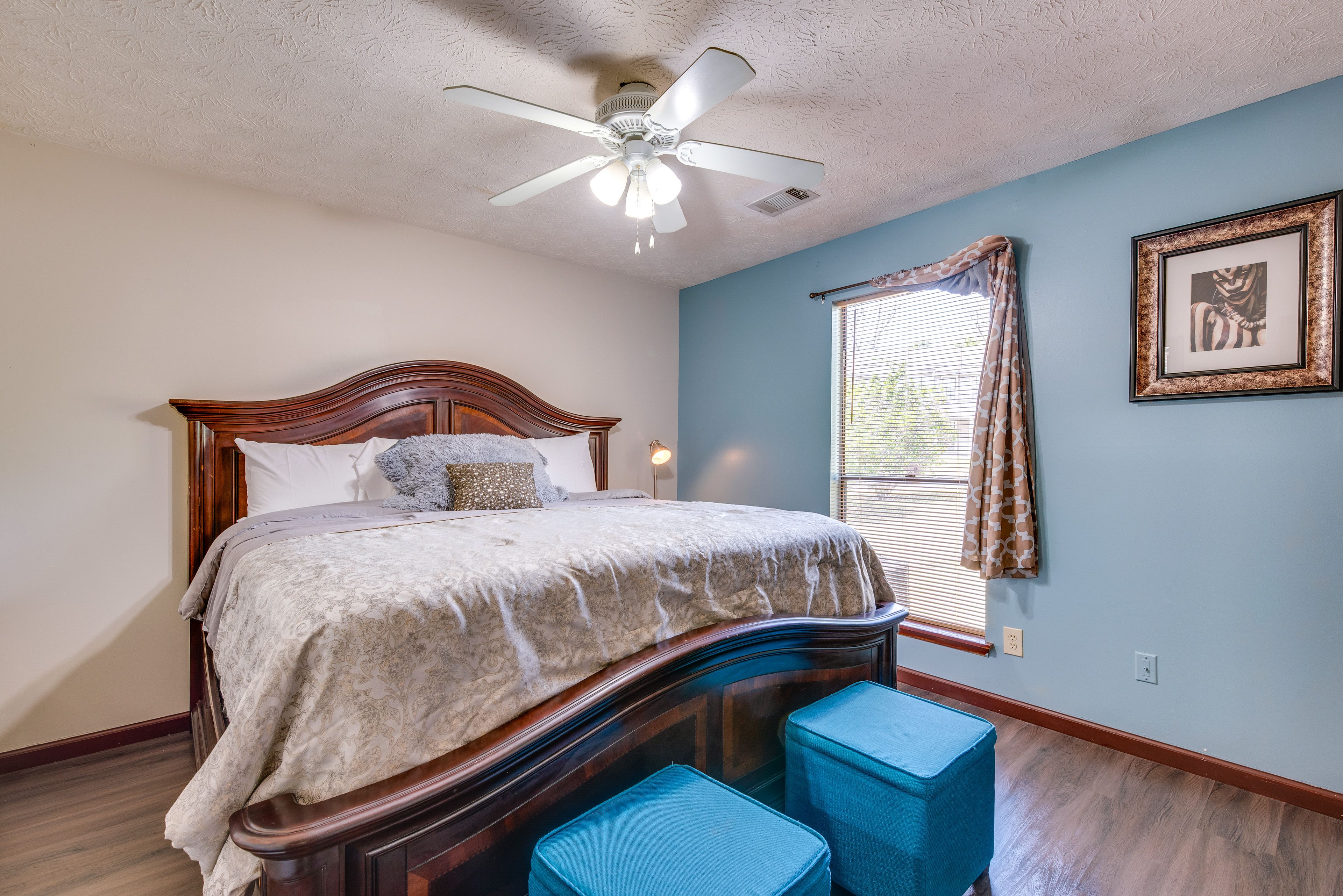 Bedroom 2 | King Bed