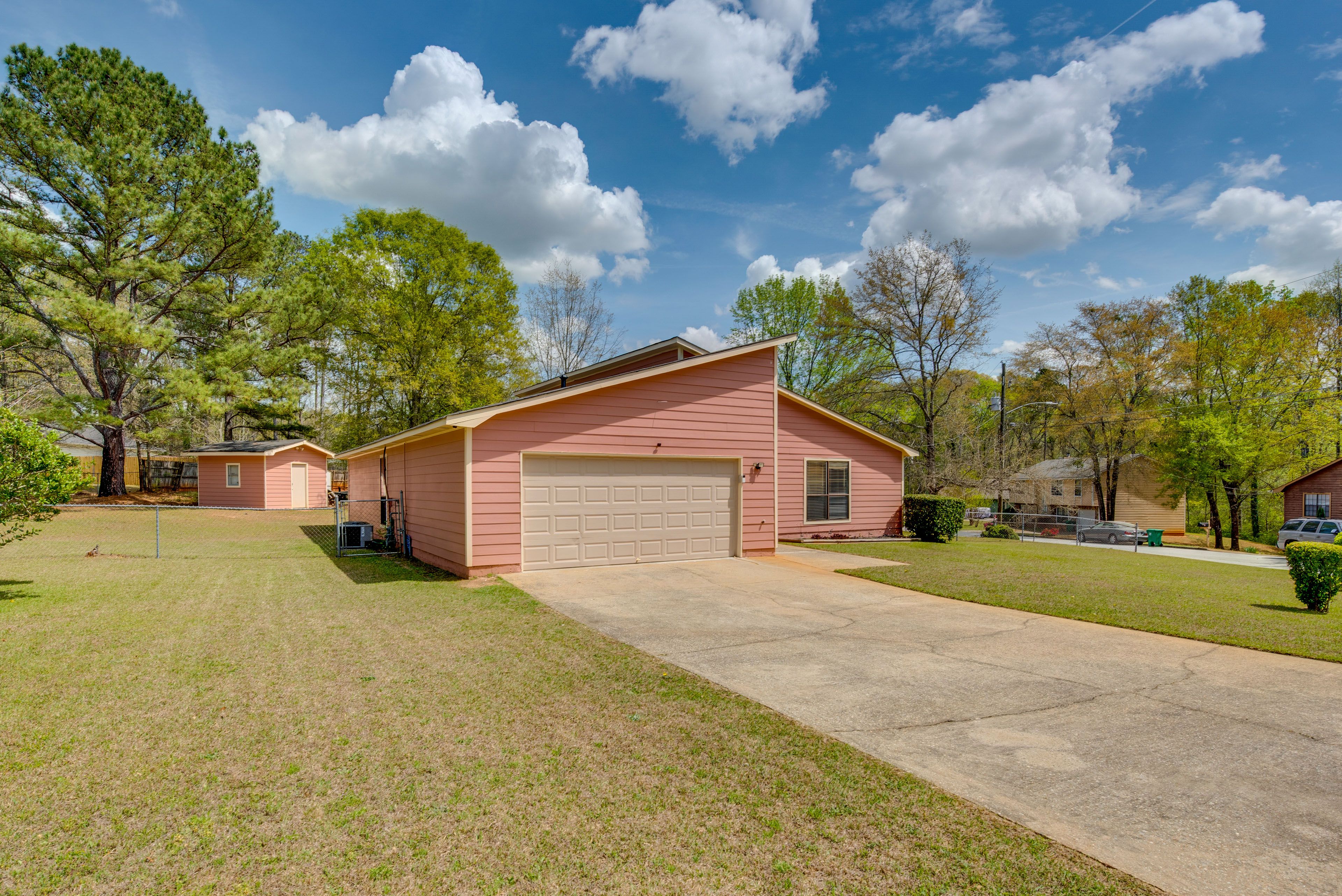 Parking | Driveway (4 Vehicles)
