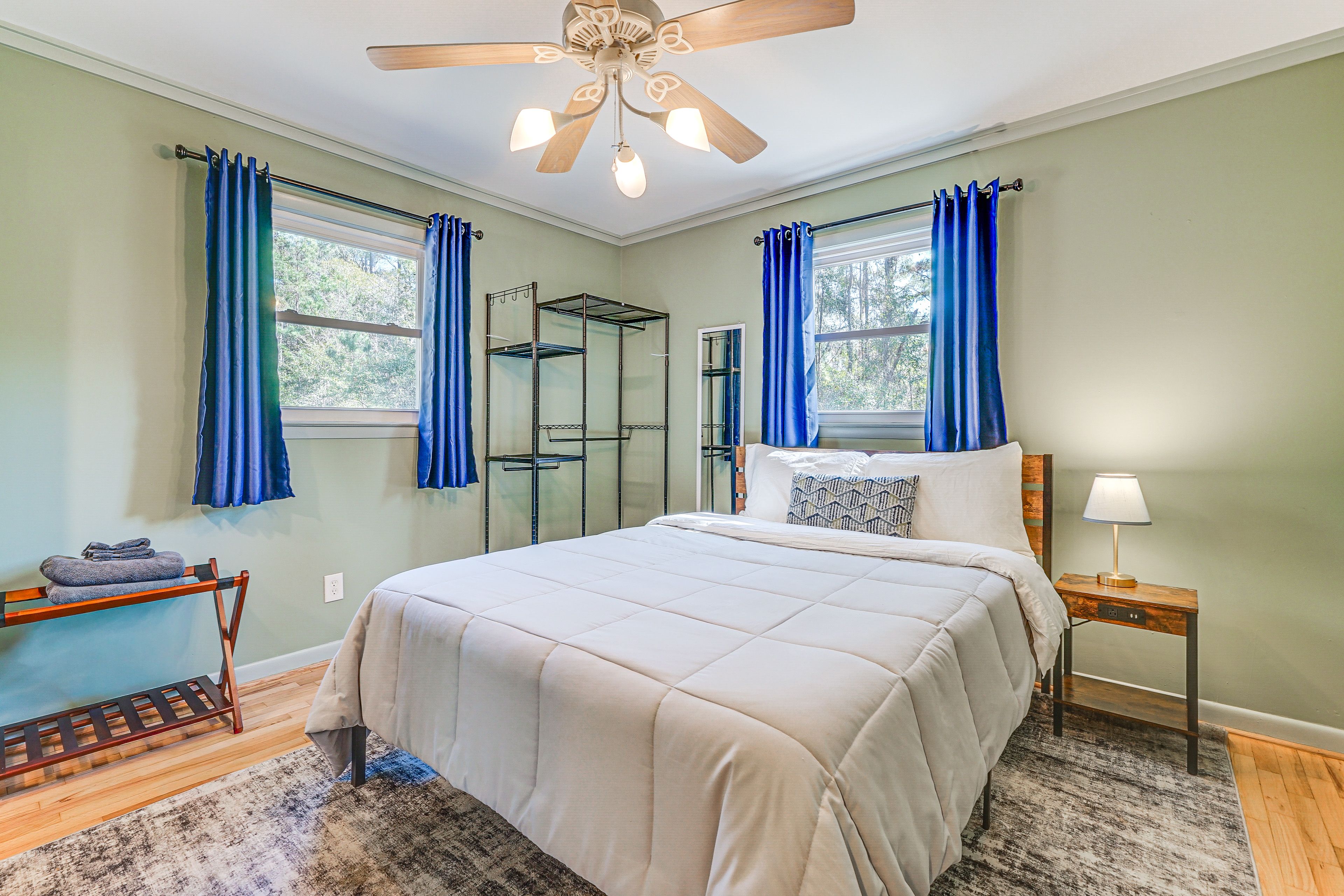 Bedroom 1 | Queen Bed | Linens Provided