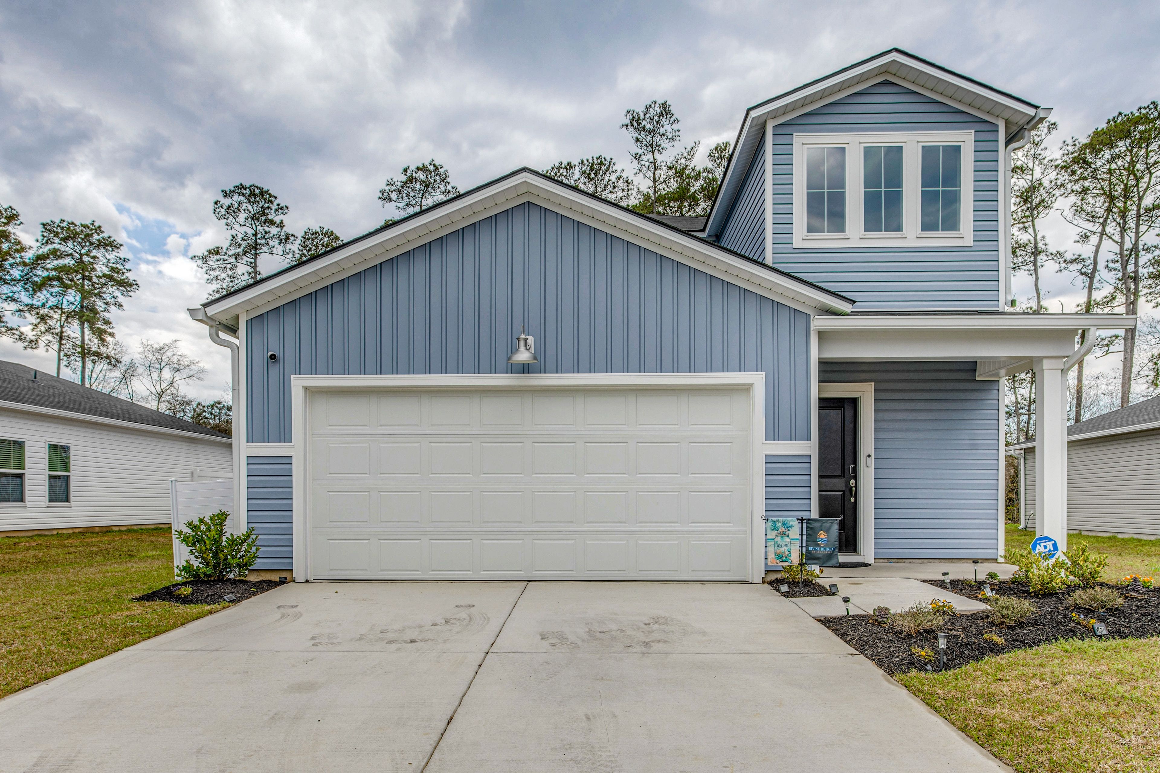 Parking | Driveway (4 Vehicles) | Street Parking | No Garage Access