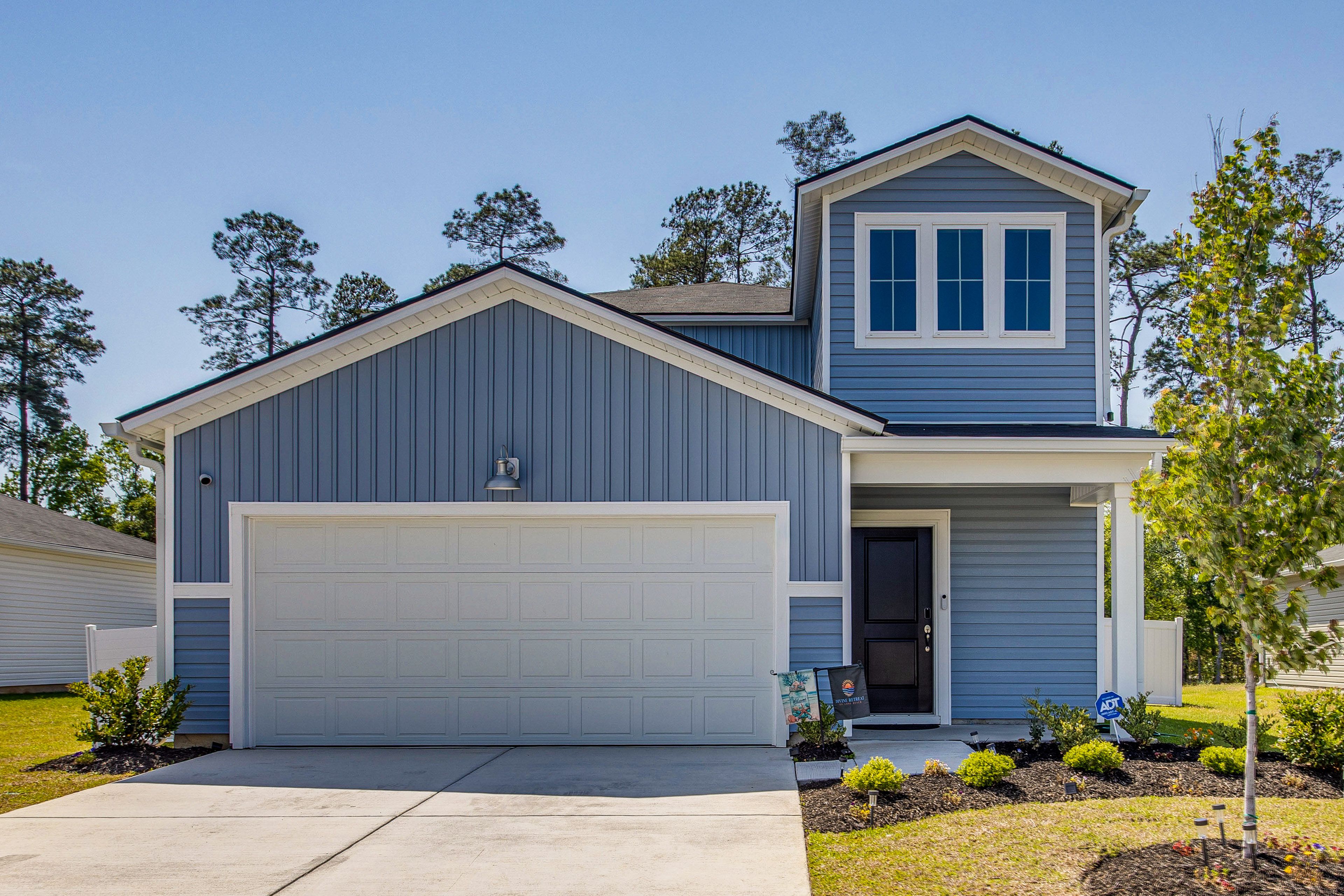 Parking | Driveway (4 Vehicles) | Street Parking | No Garage Access