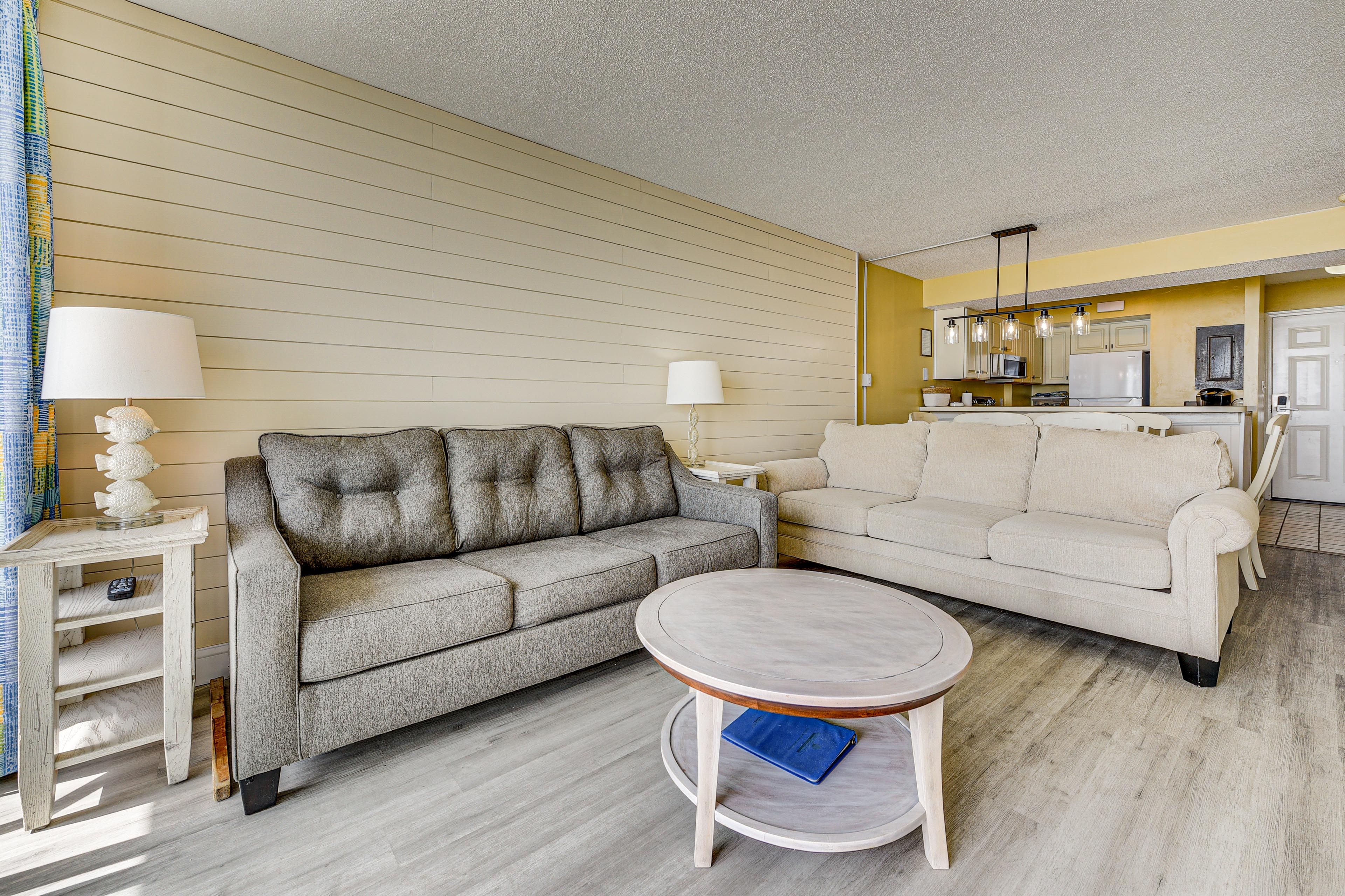 Living Room | Free WiFi | Central Heating & A/C | Queen Sleeper Sofa