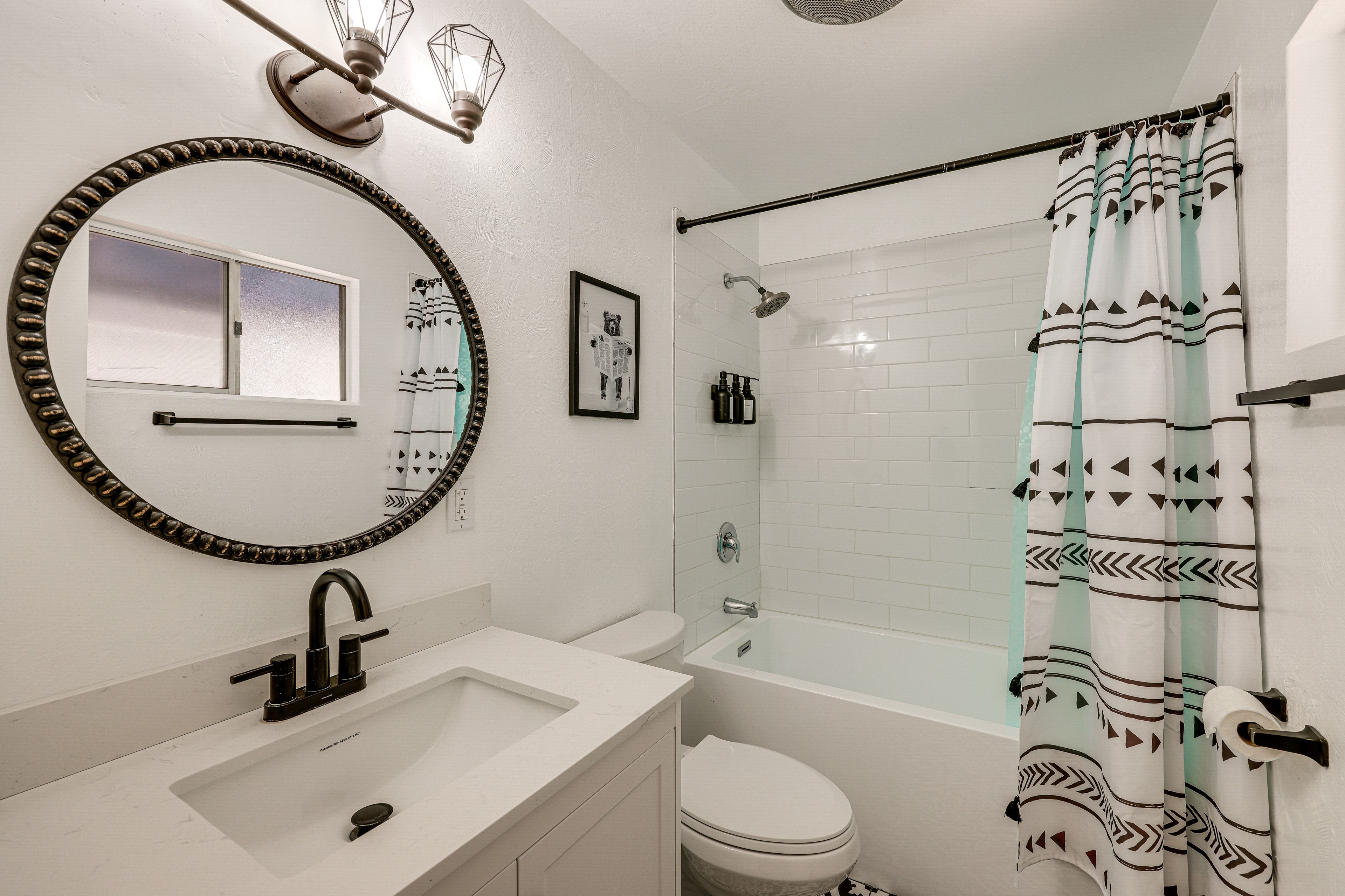 Full Bathroom | 1st Floor