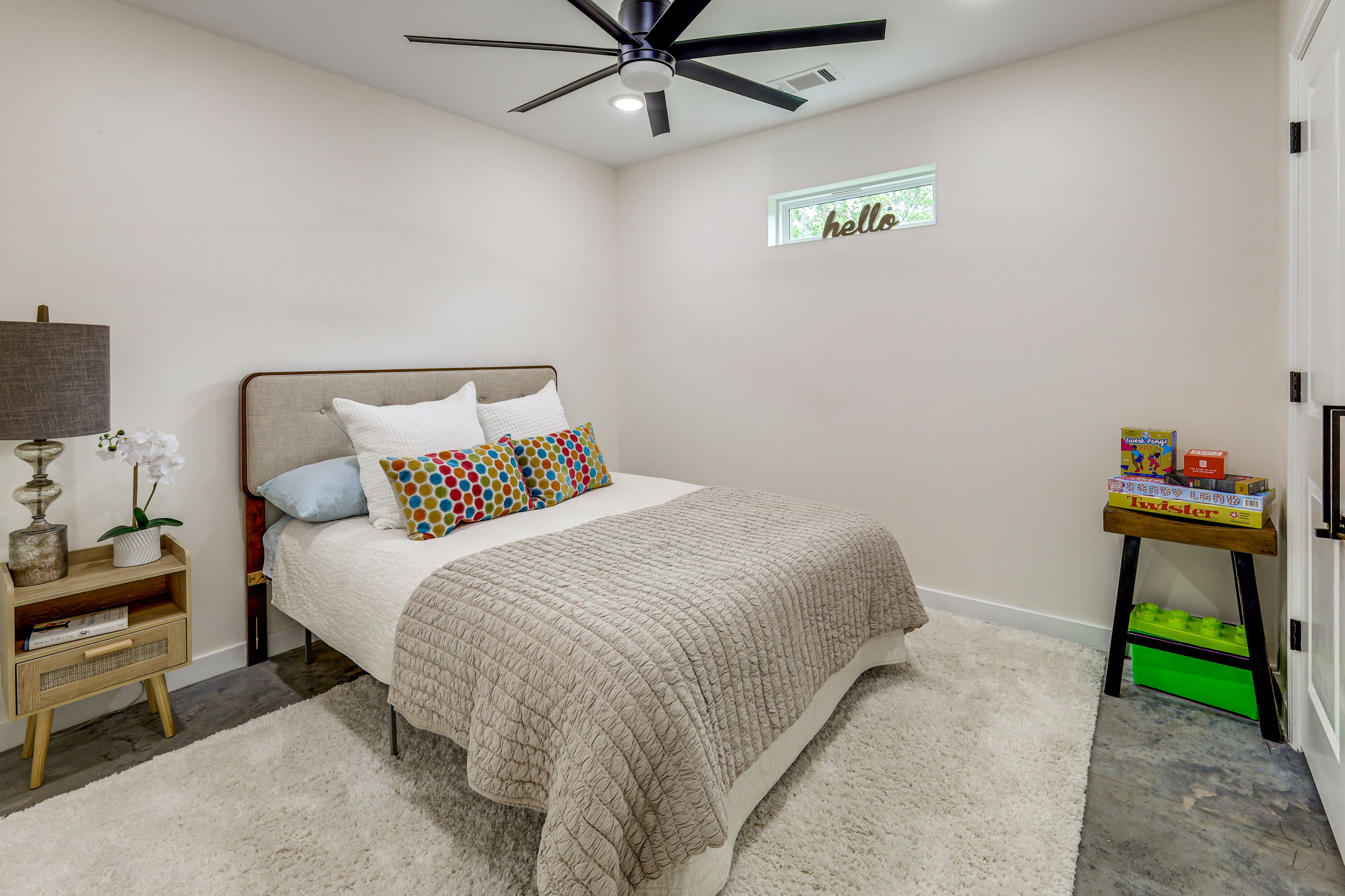 Bedroom 2 | Queen Bed