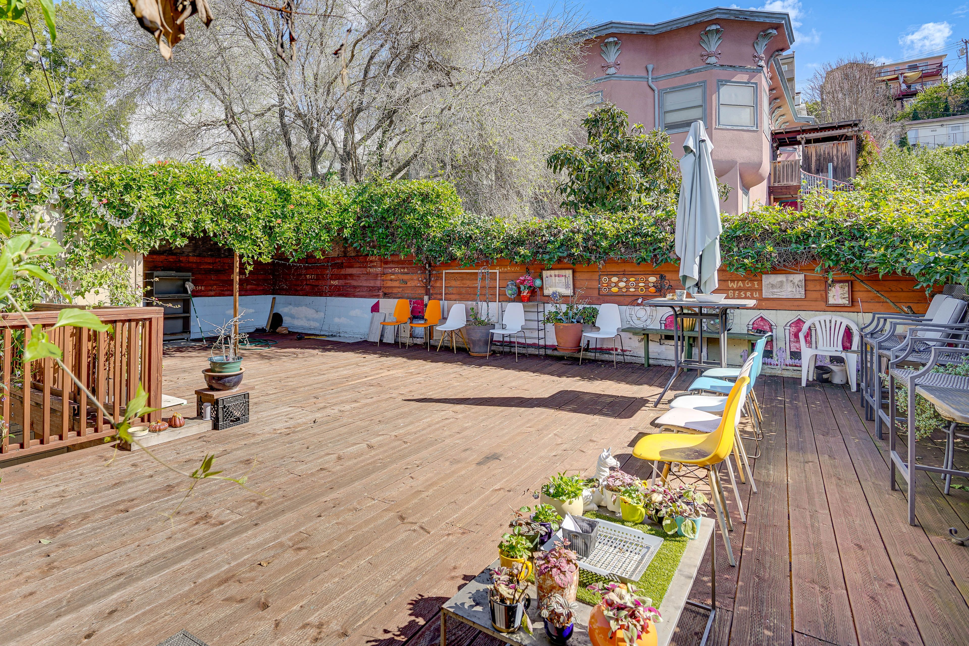 Shared Rooftop Patio