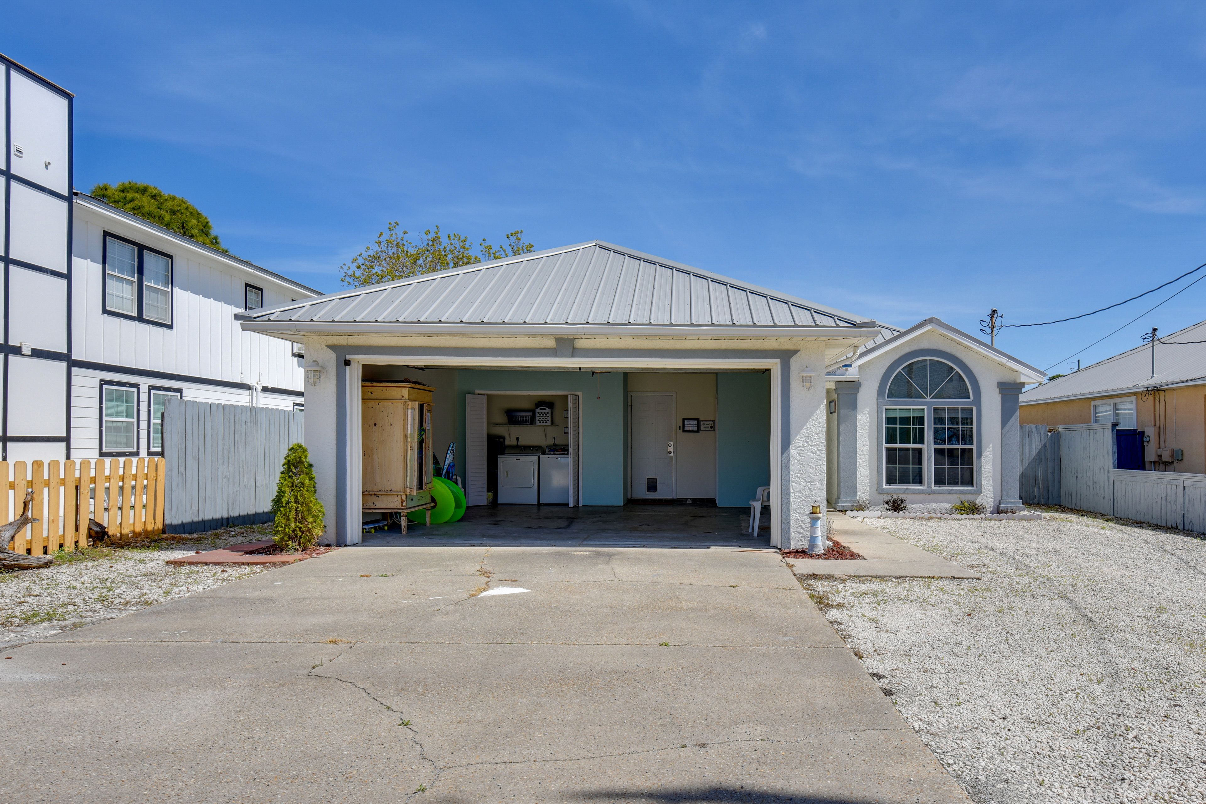 Driveway (4 Vehicles)