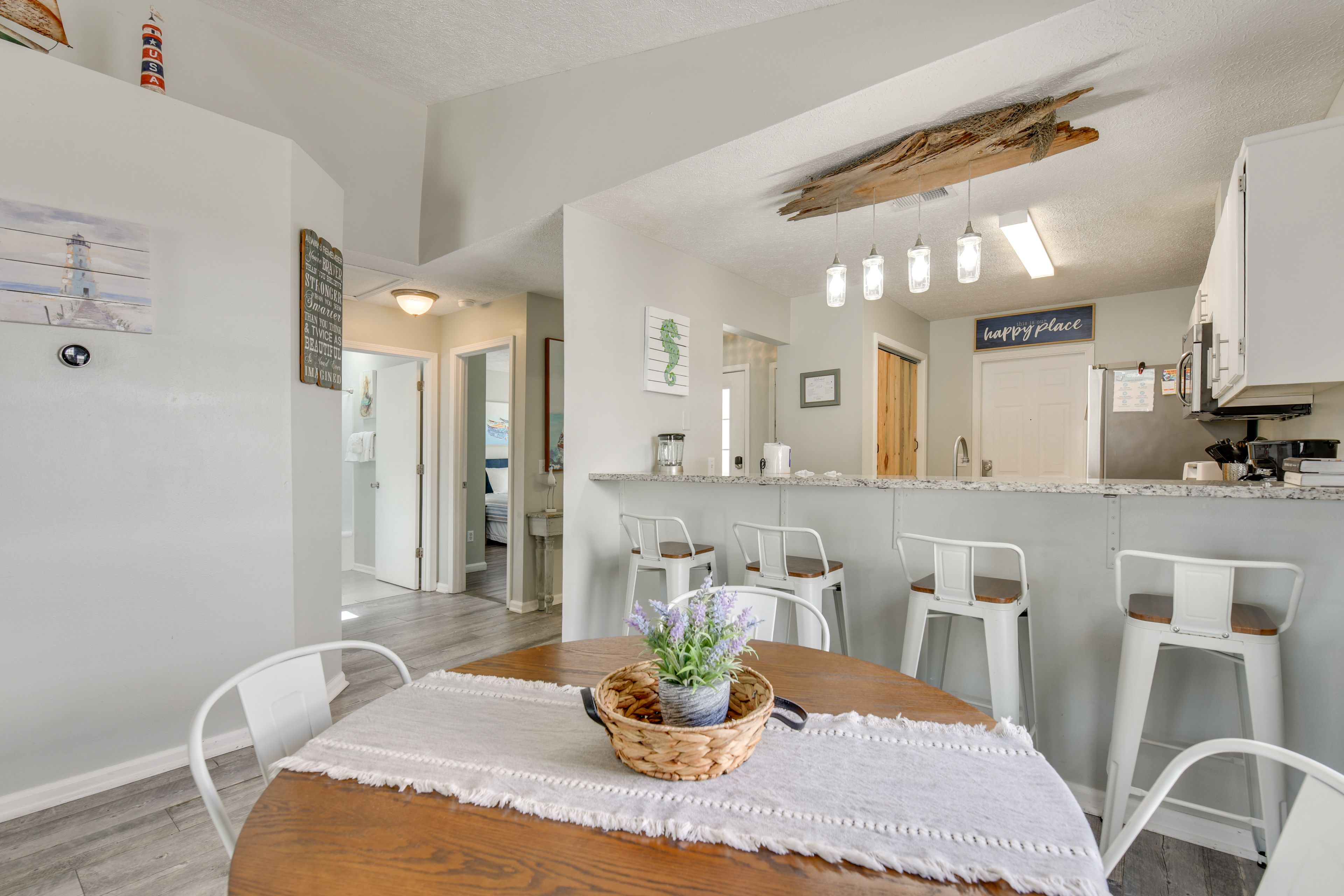 Kitchen/Dining