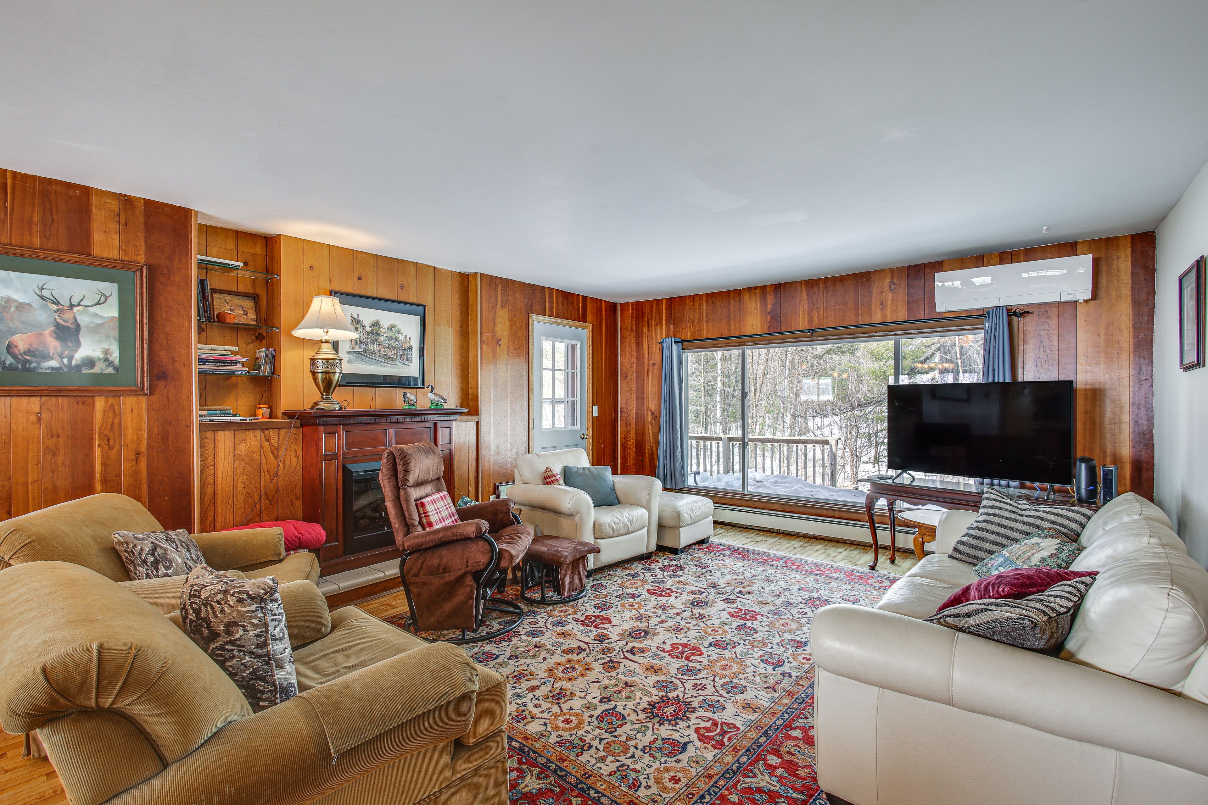 Living Room | Main Level