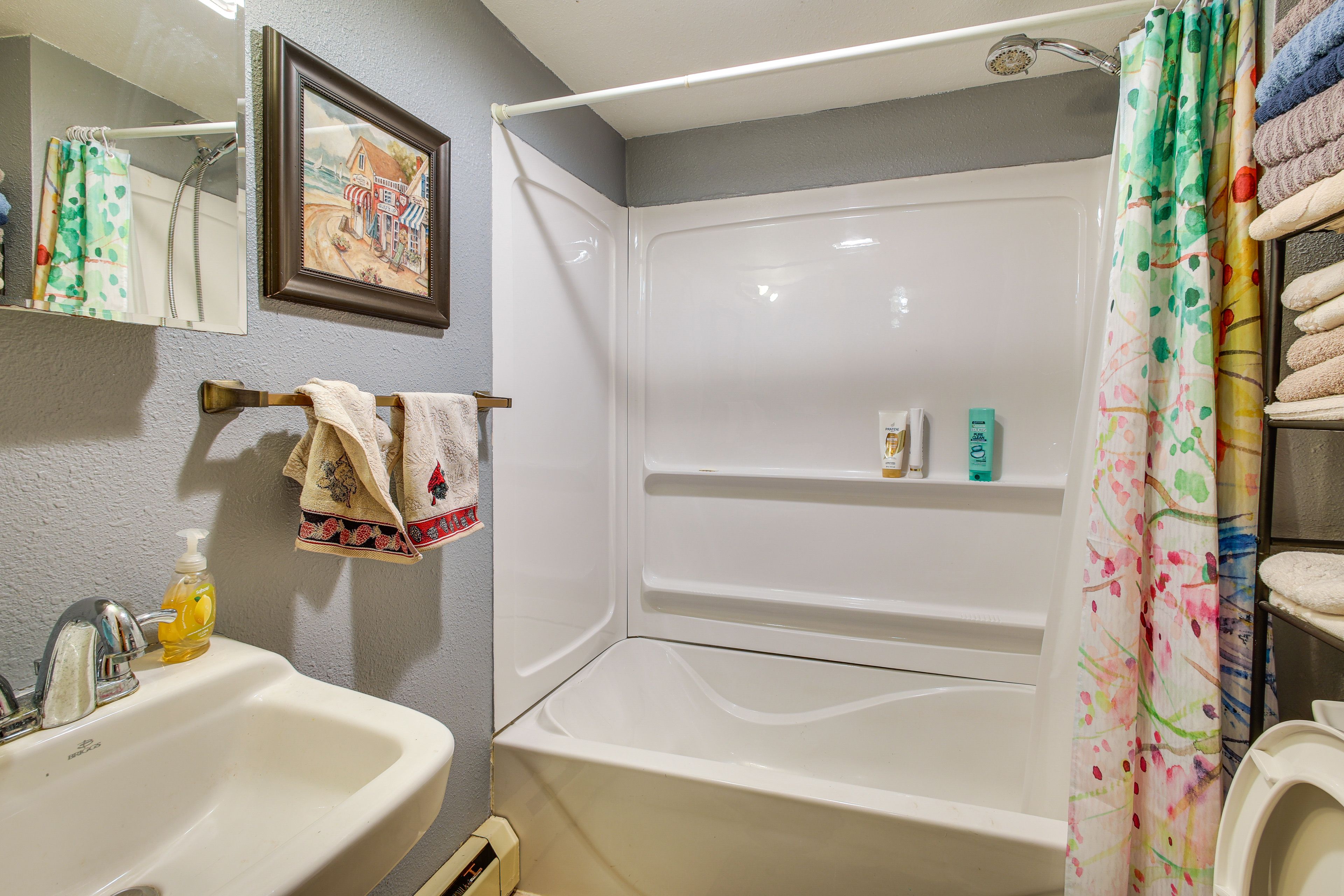 Full Bathroom | Lower Level