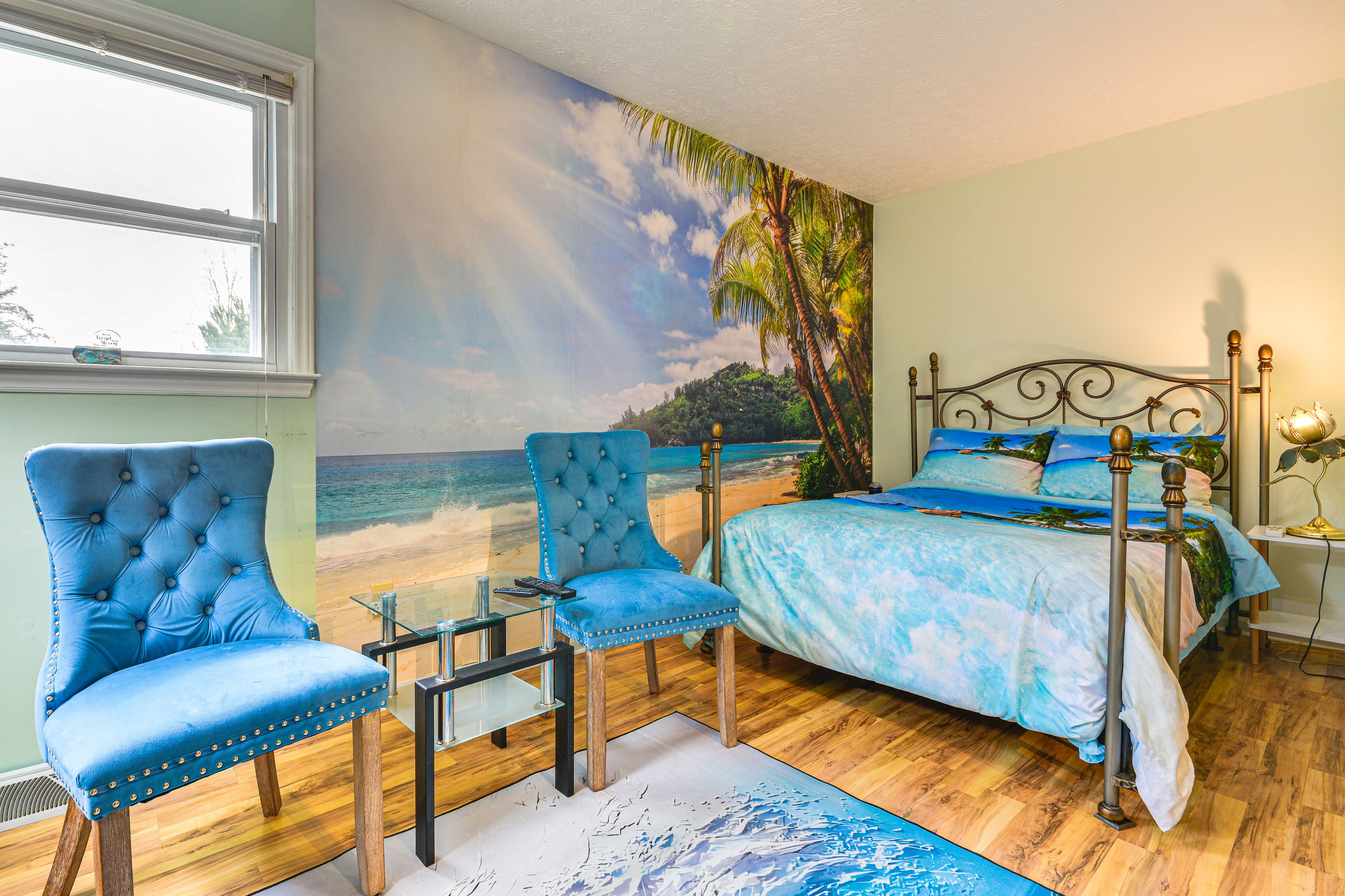 Bedroom 2 | Queen Bed