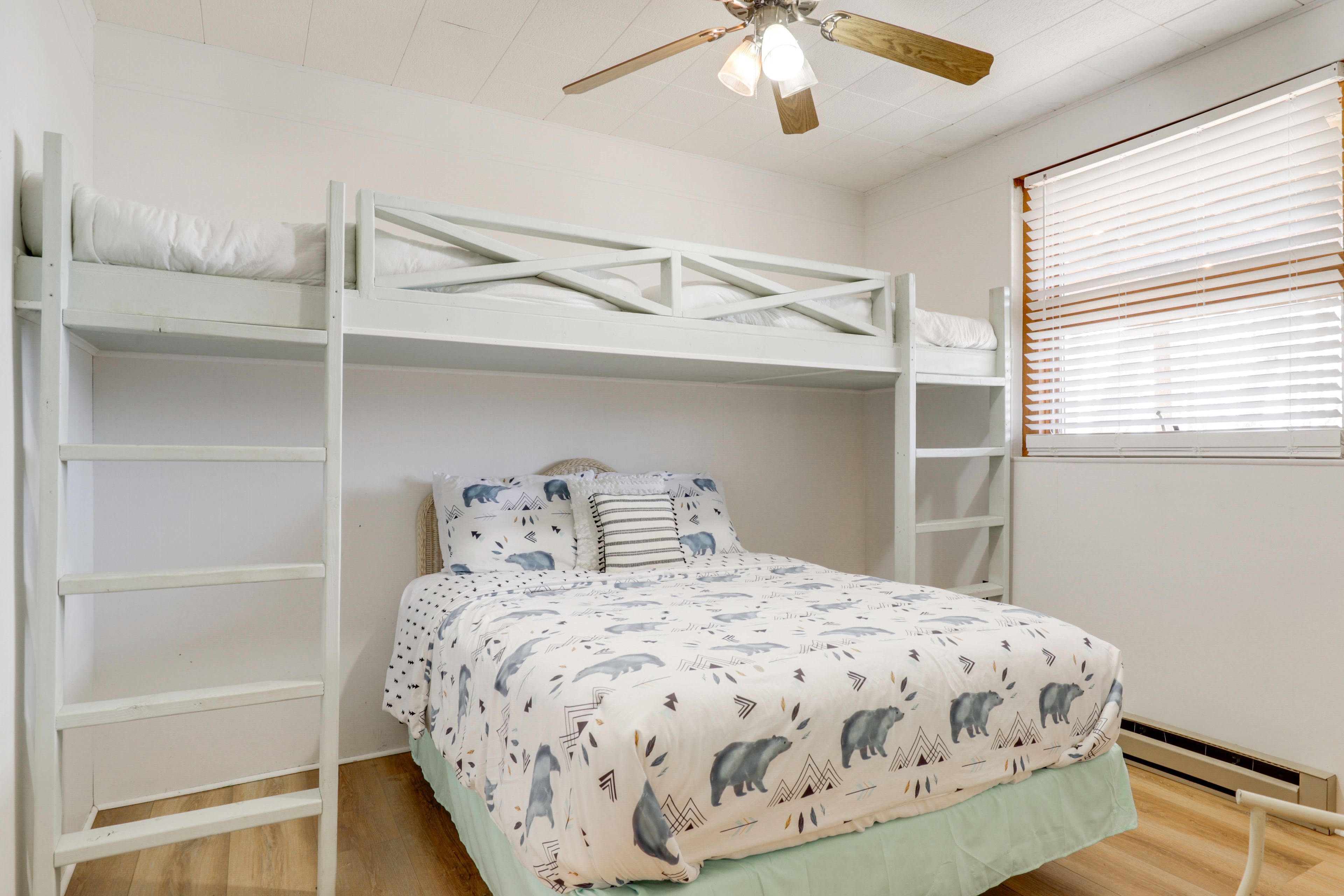 Bedroom 3 | Queen Bed | 2 Lofted Twin Beds | Lower Level