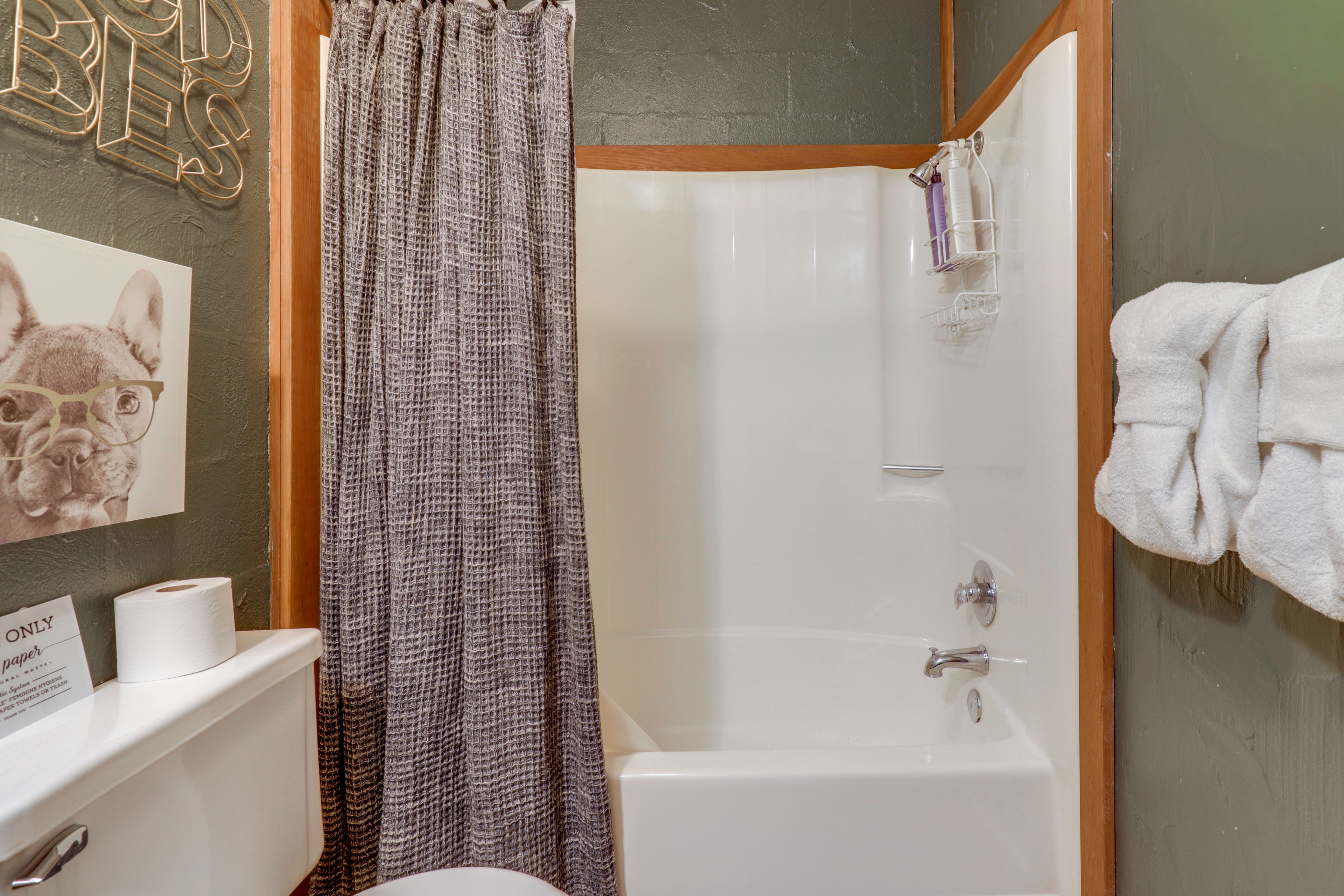 Full Bathroom | Lower Level