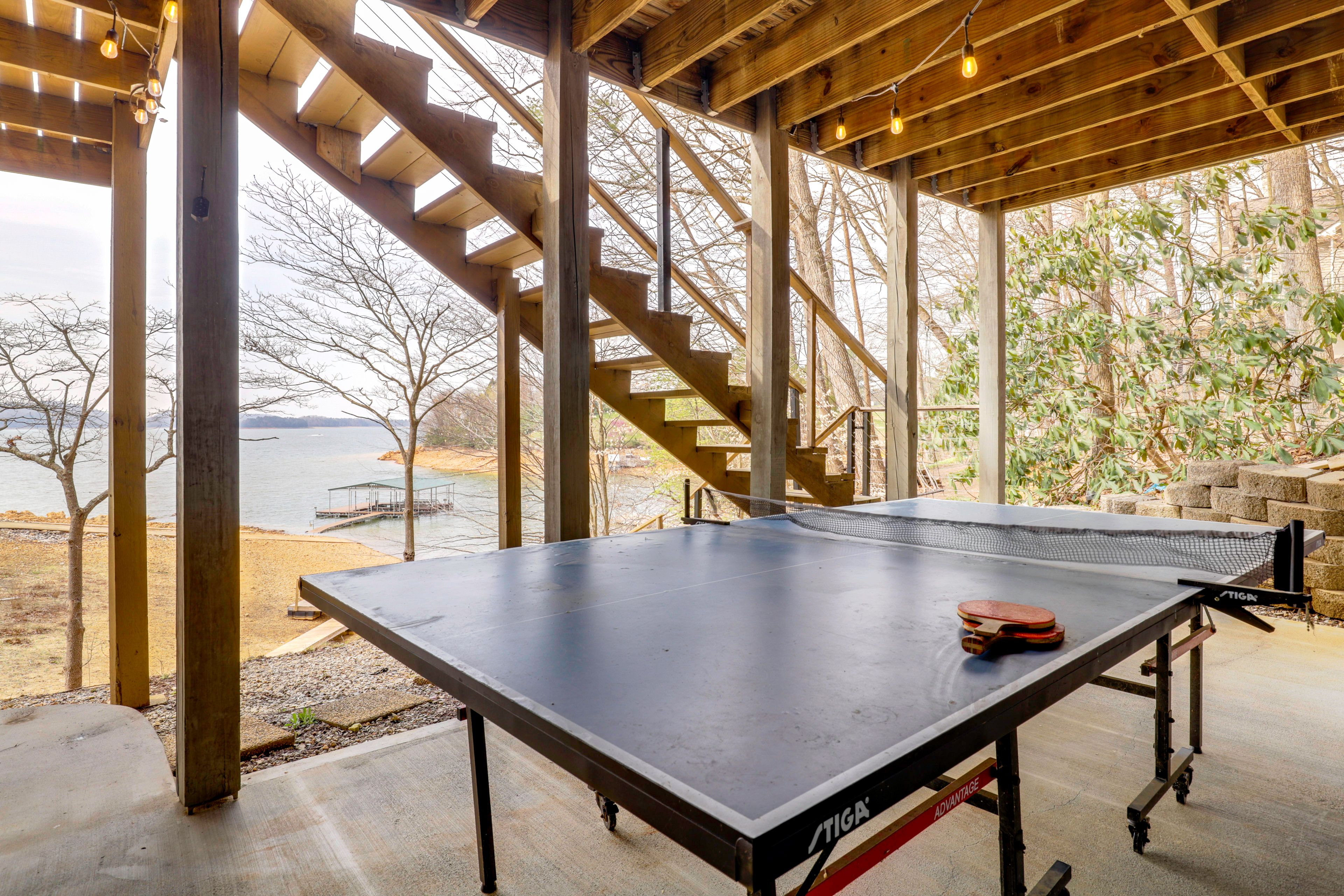 Covered Patio | Ping Pong Table
