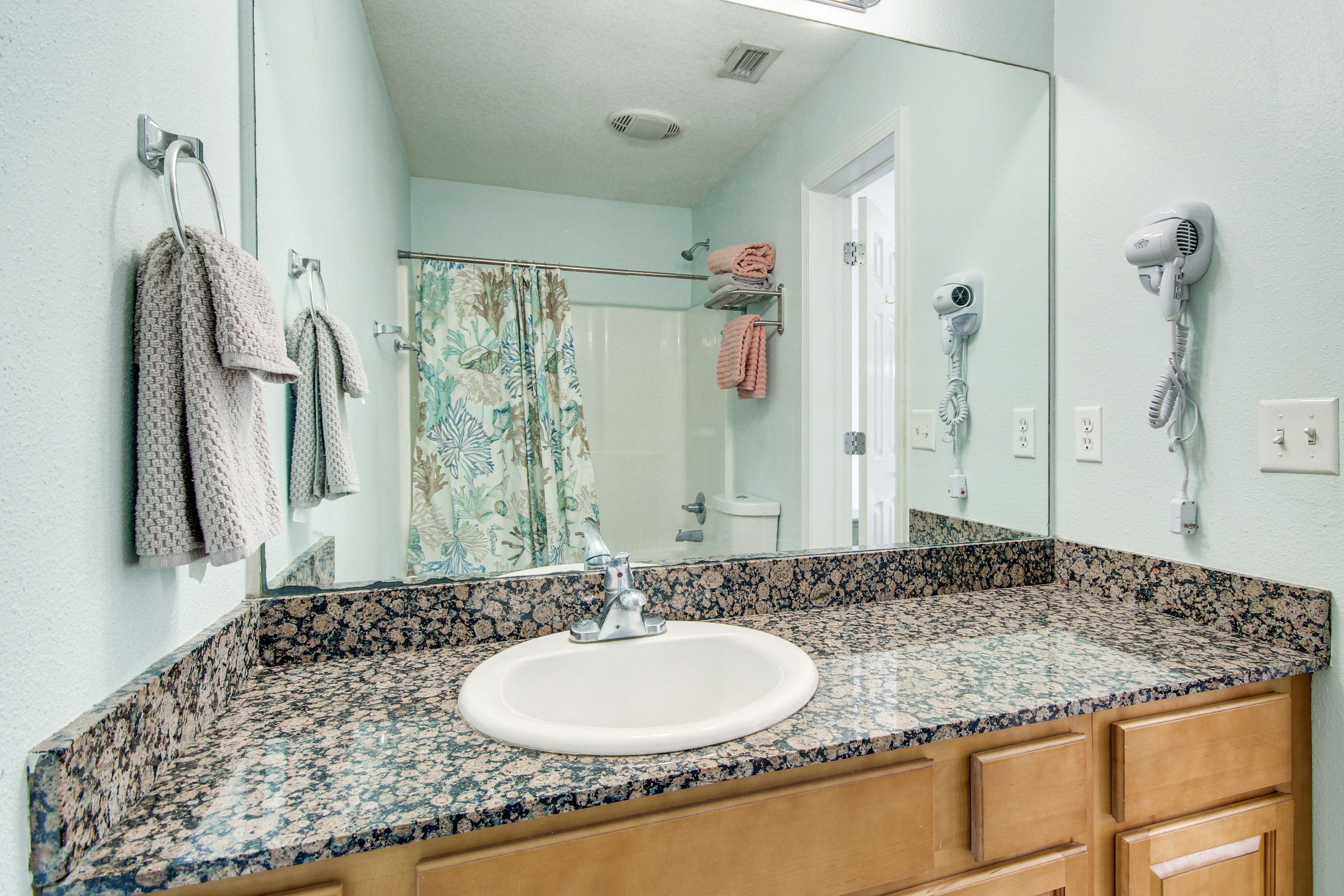 Bathroom | 2nd Floor