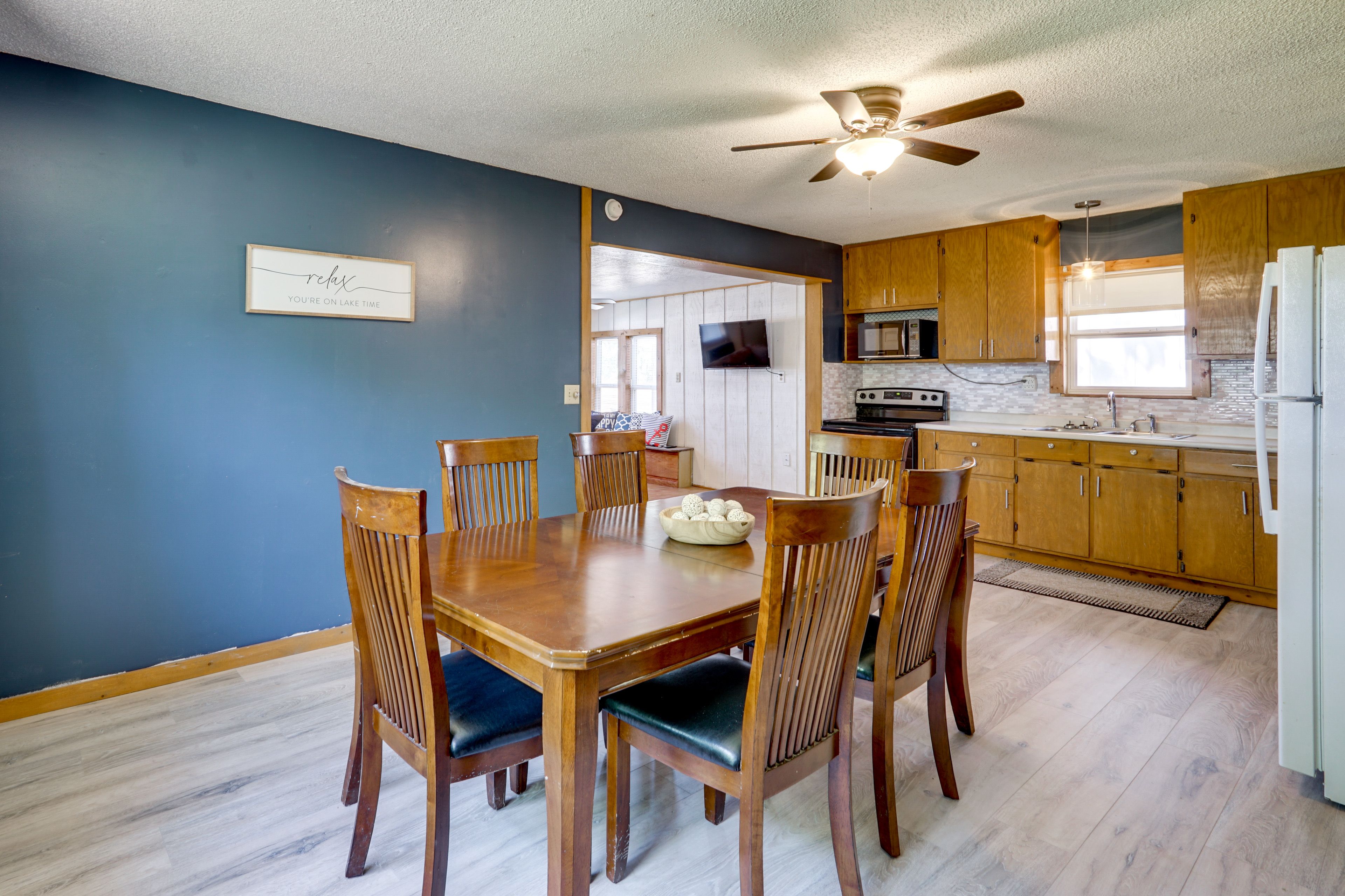 Kitchen | Dining Area