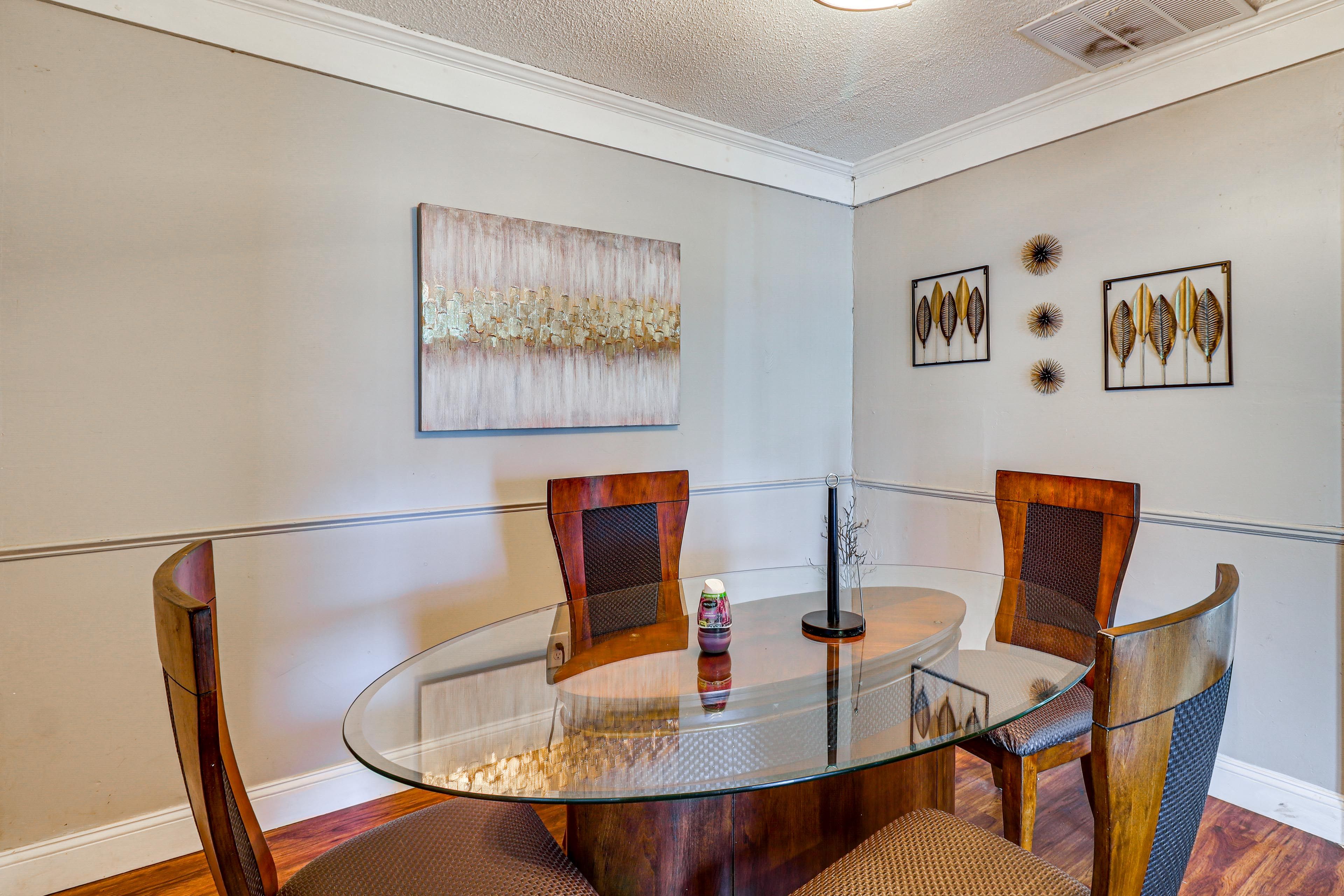 Dining Area | Dishware & Flatware
