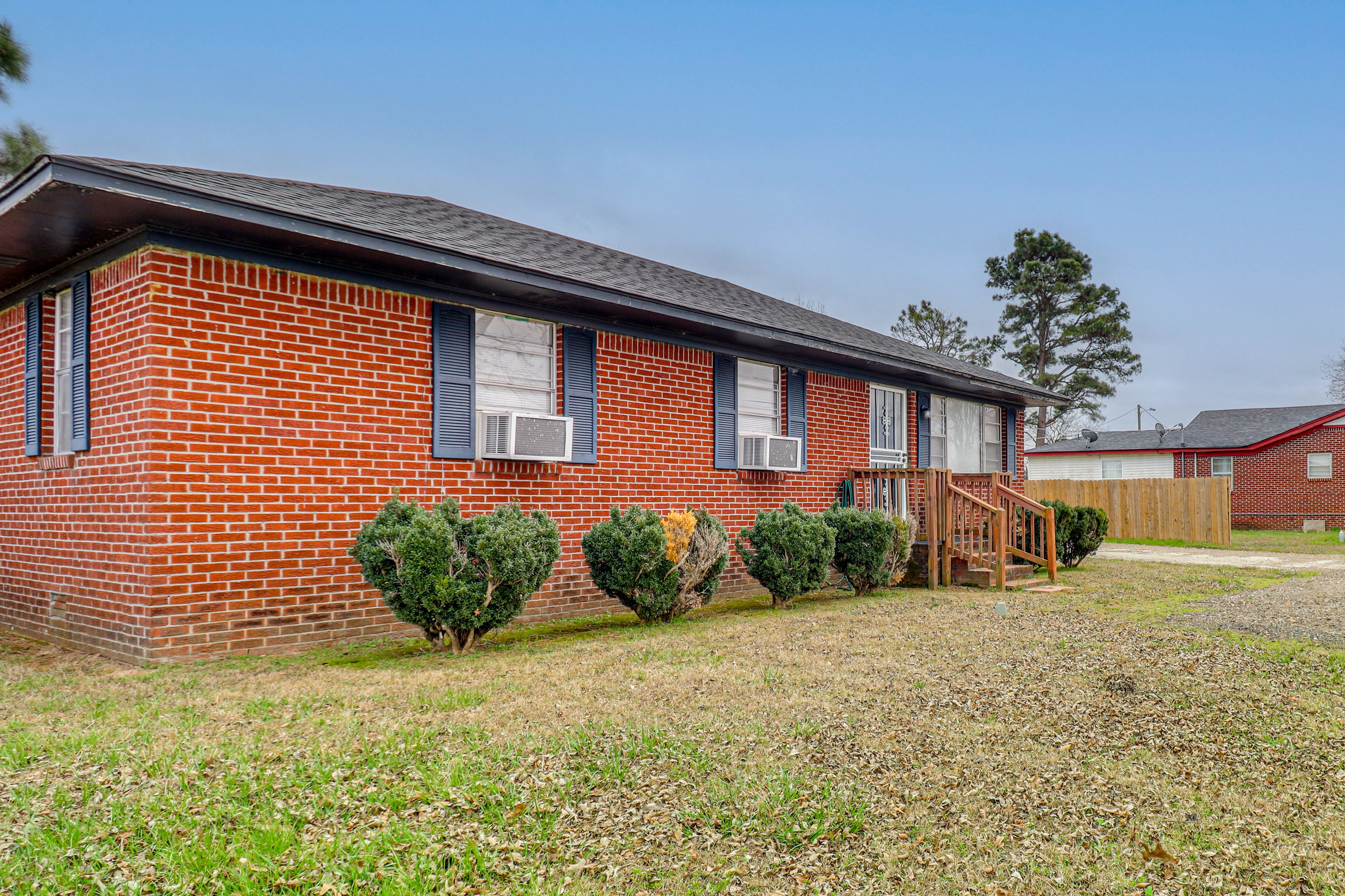 Parking | Driveway (3 Vehicles)