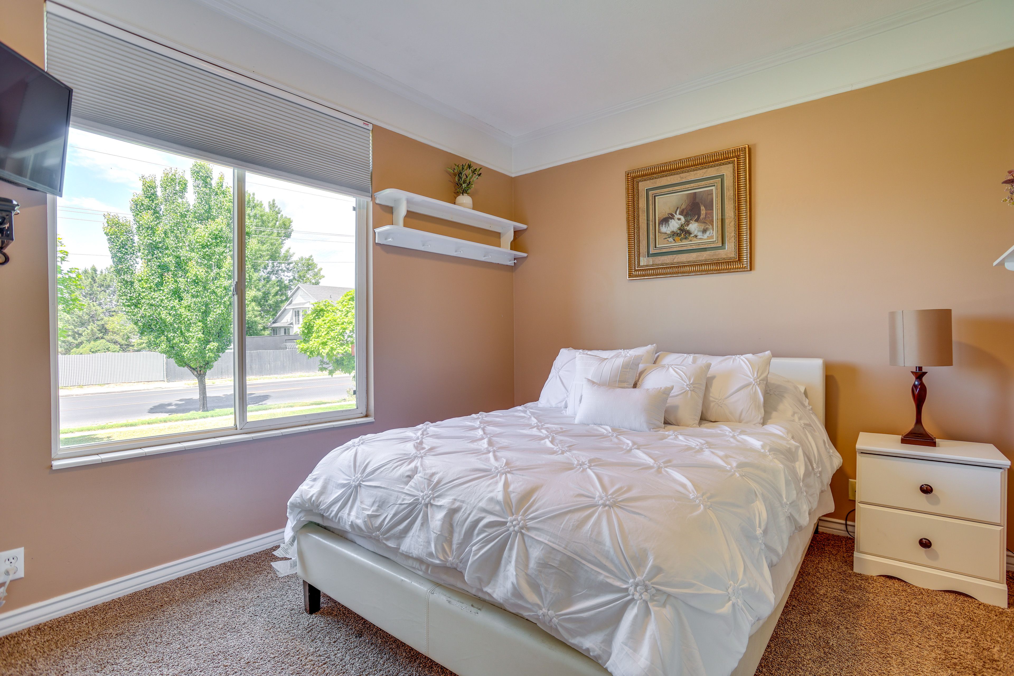 Bedroom 2 | Queen Bed
