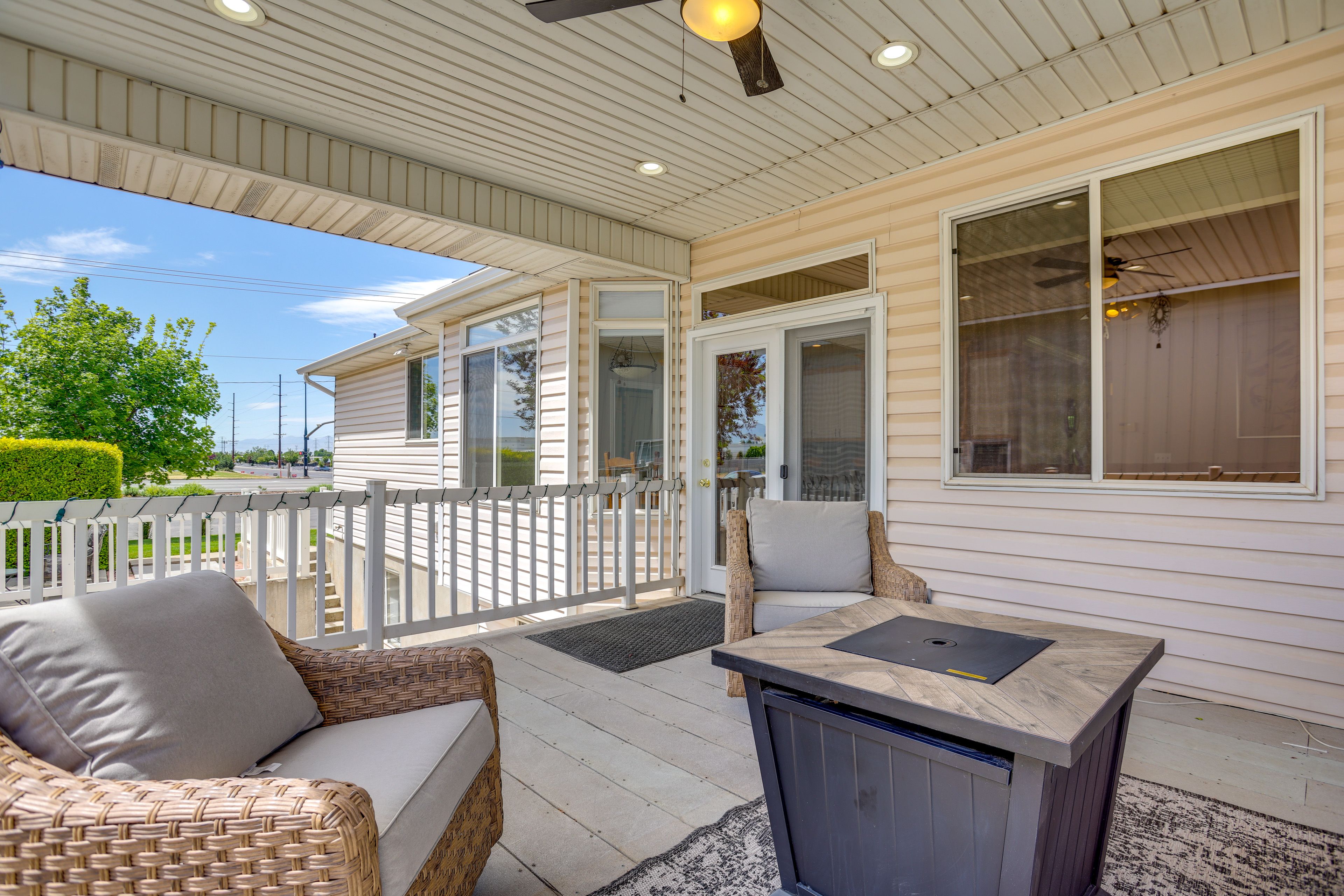 Clearfield Vacation Rental | 2BR | 2.5BA | 1,900 Sq Ft