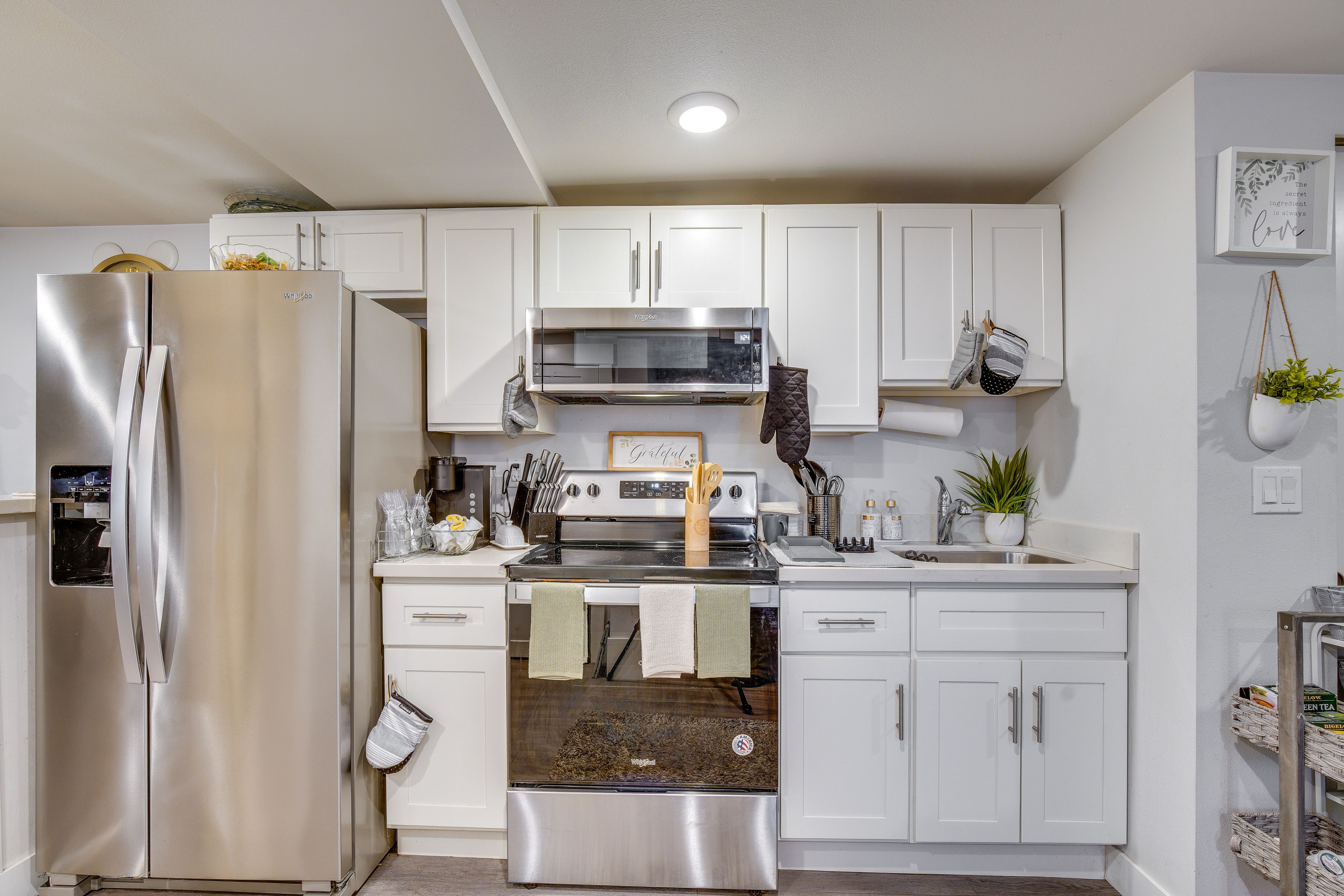 Kitchen | Breakfast Bar
