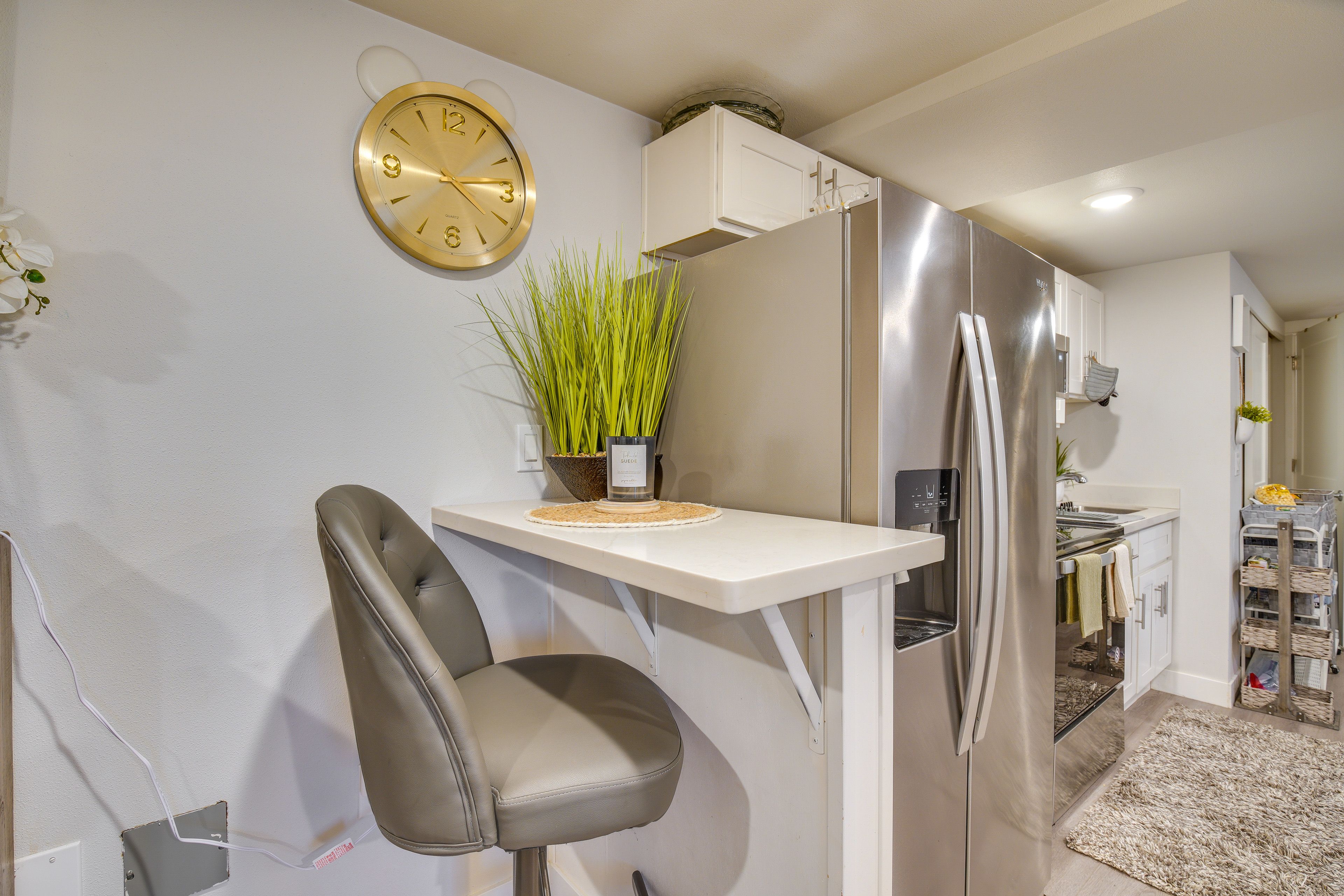 Kitchen | Microwave | Keurig Coffee Maker