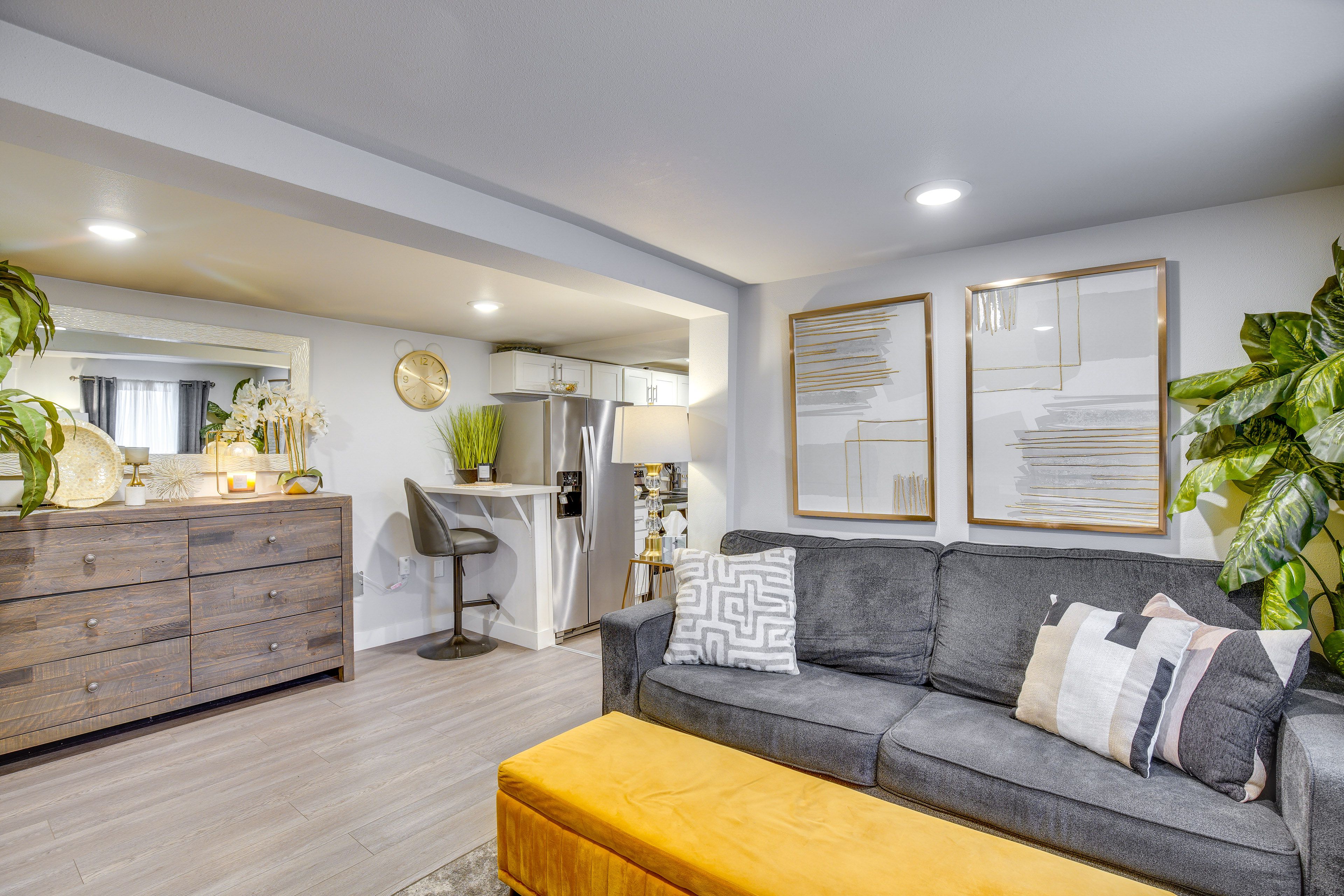 Living Room | Smart TV