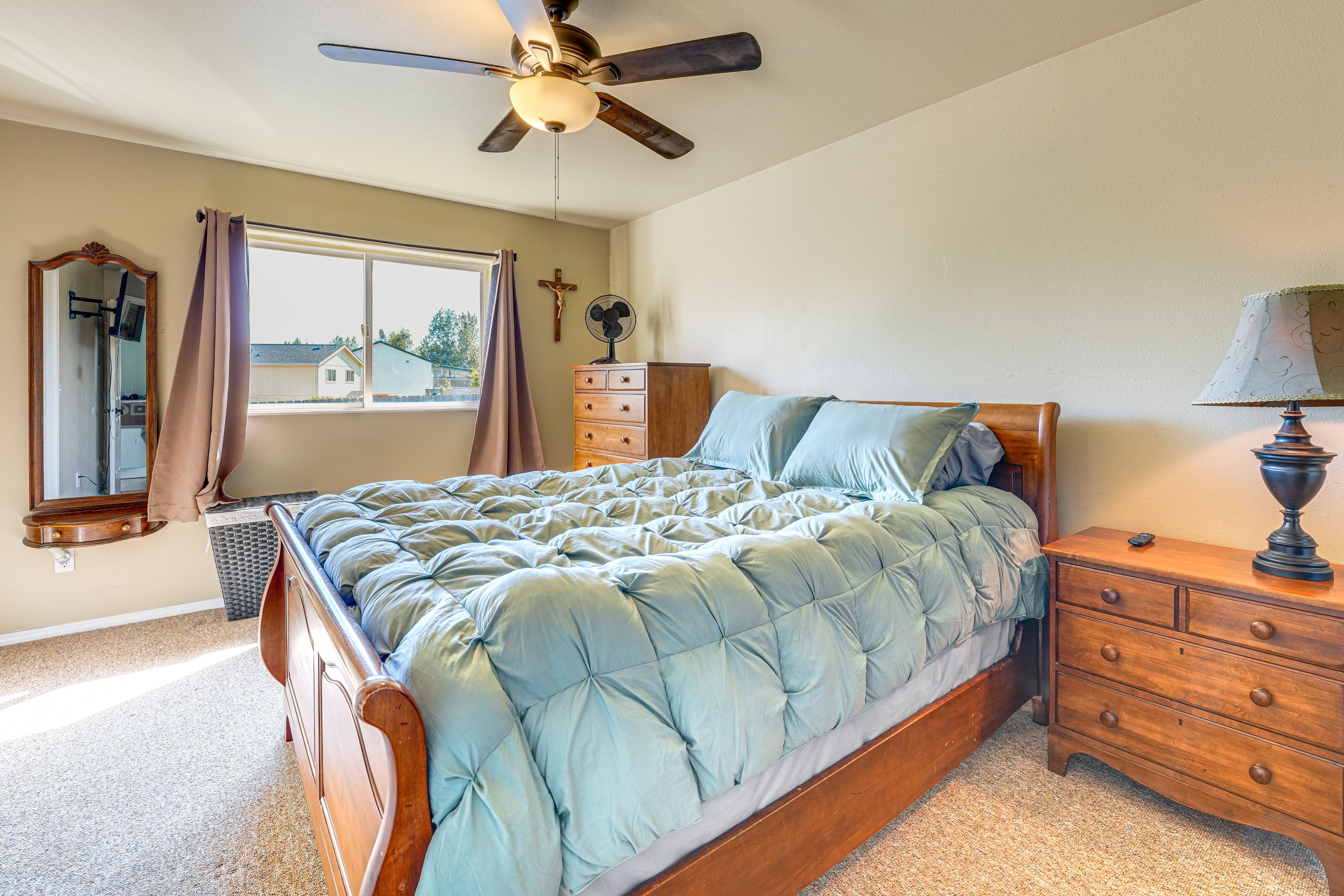 Bedroom 1 | Queen Bed | Lower Level
