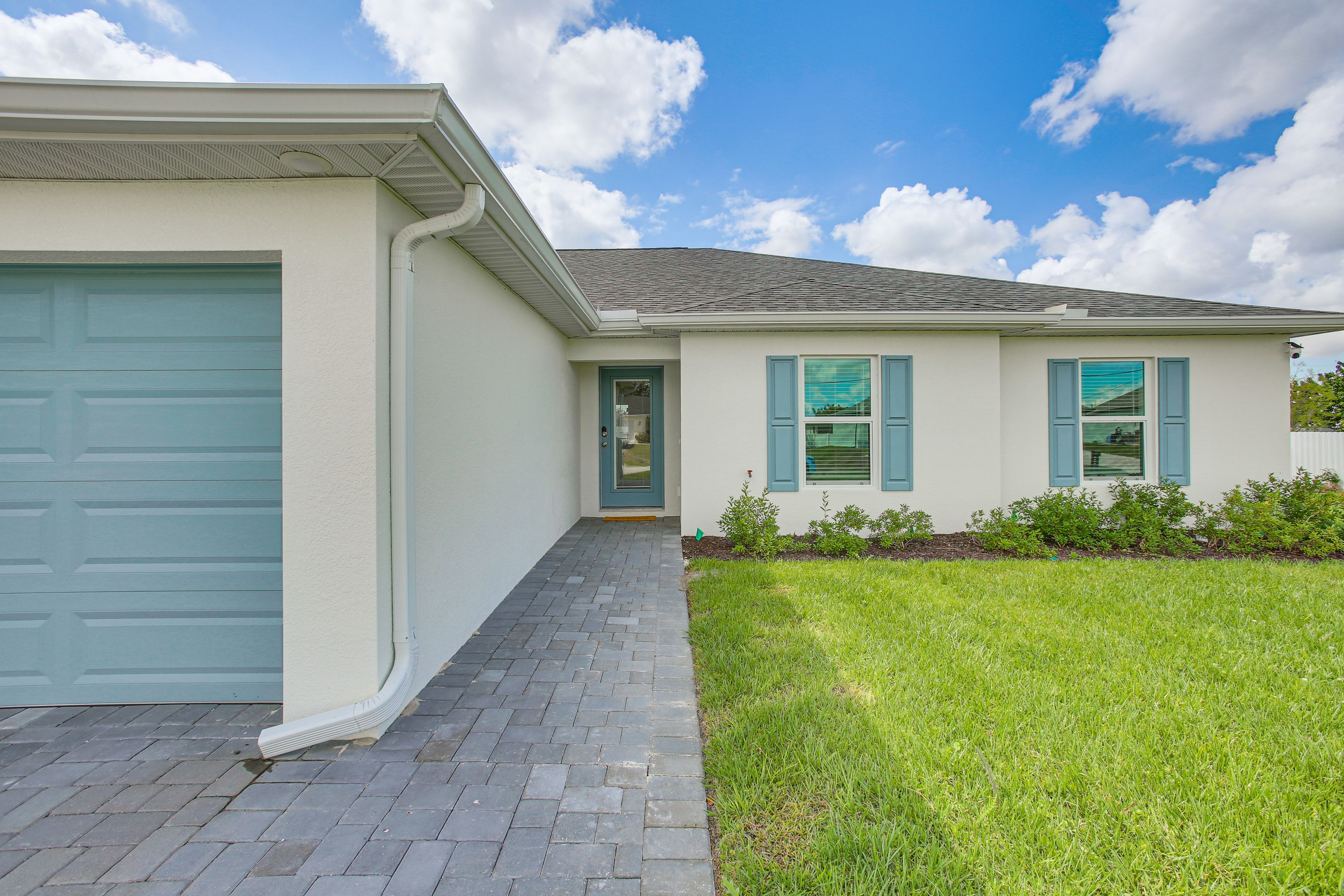 Front Entry | Small Step to Access