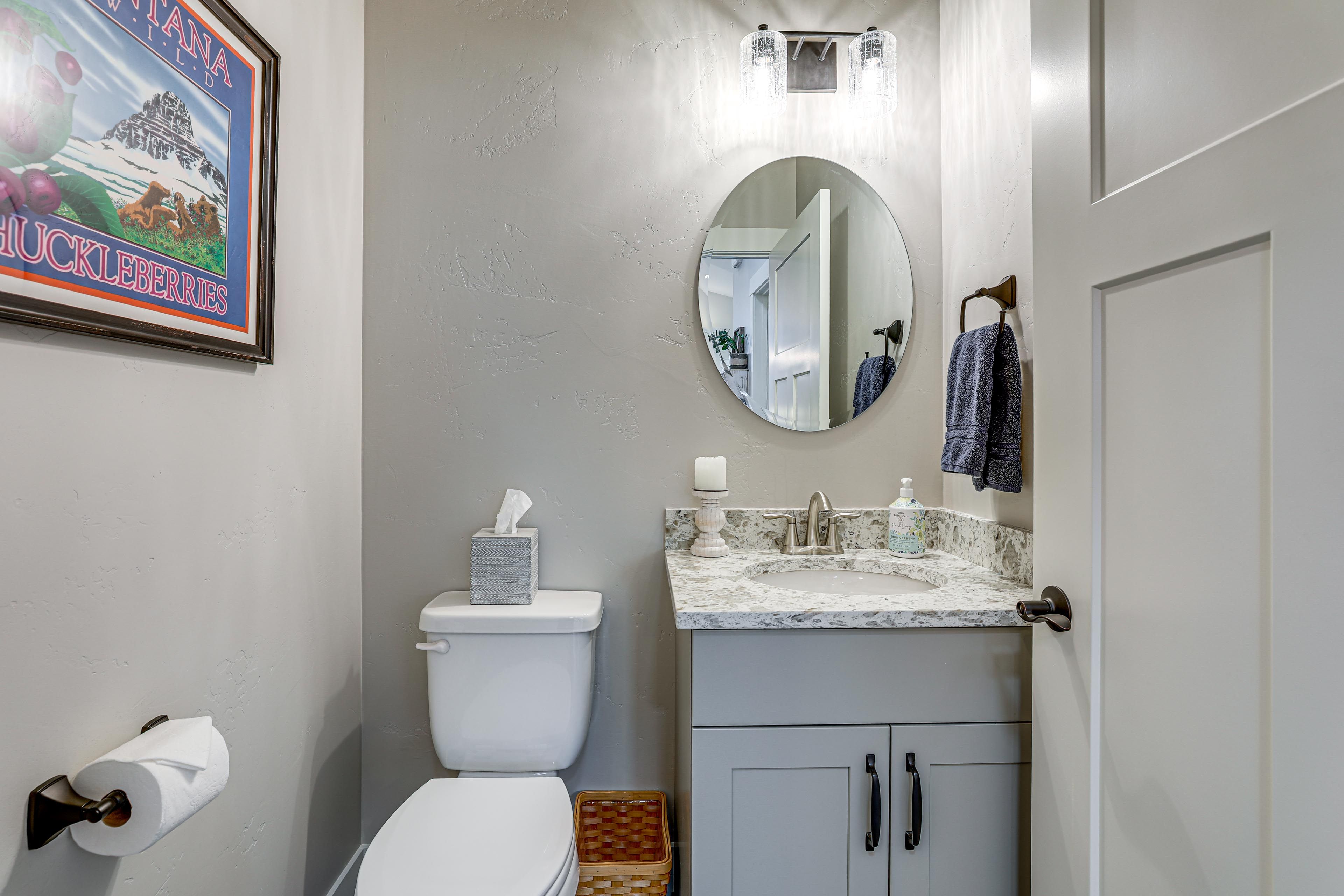 Half Bathroom | Main Level