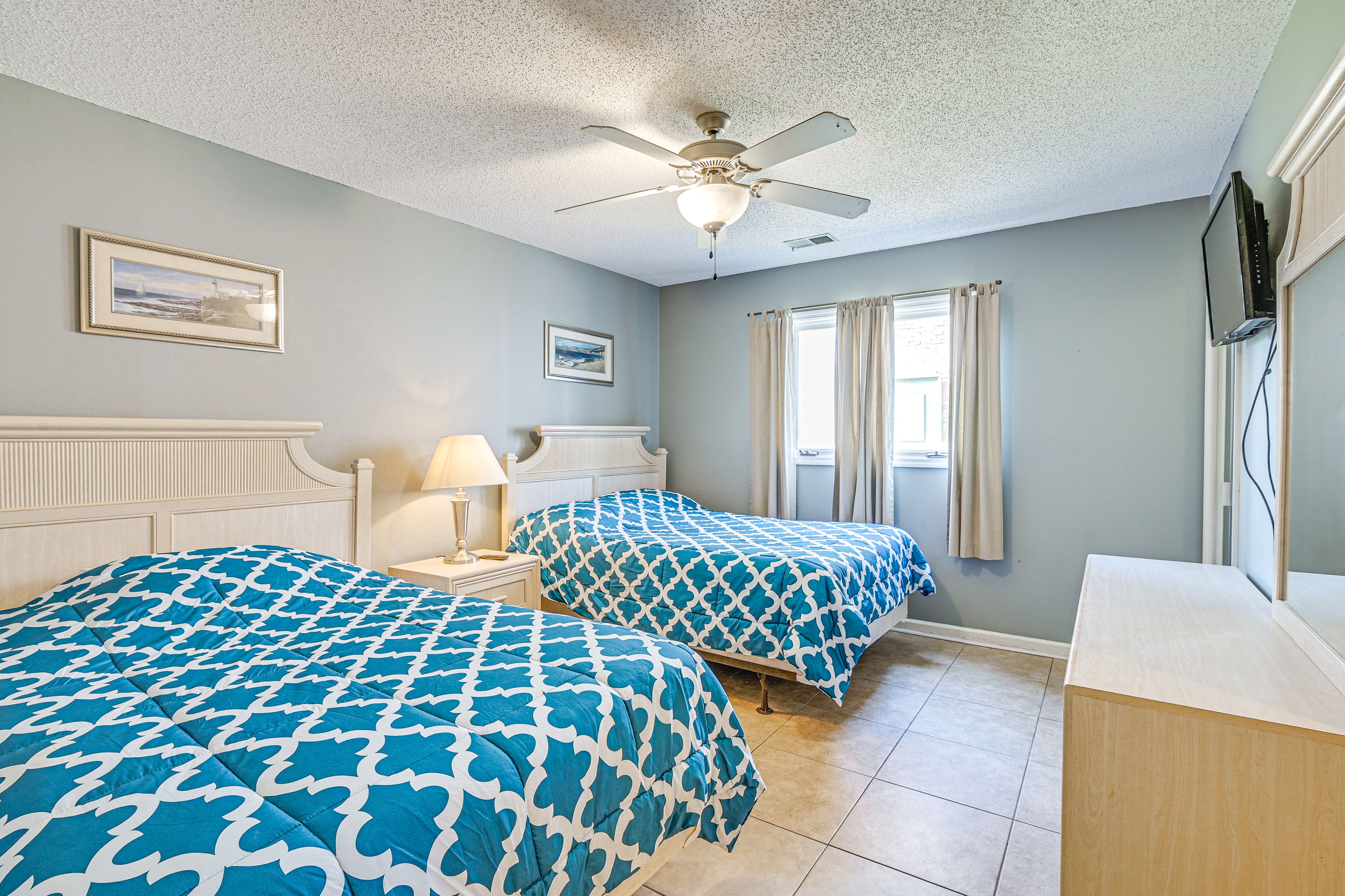 Bedroom 2 | 2 Full Beds