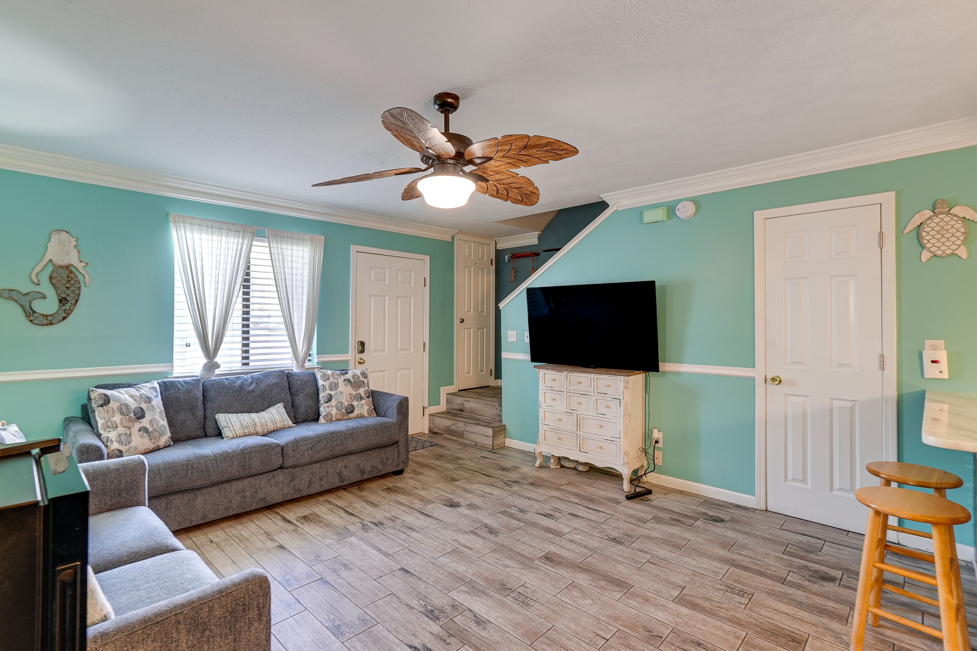 Living Room | 1st Floor | Queen Sleeper Sofa